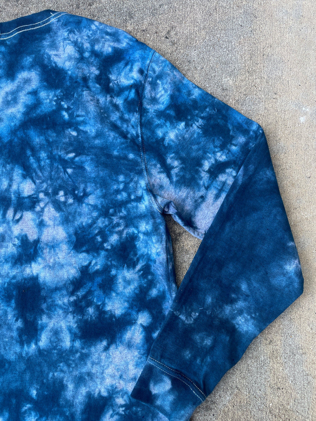 Carhartt Hand-Printed Largemouth Bass Blue and Gray Reverse Tie Dye Long Sleeve T-Shirt | Men's Size Small