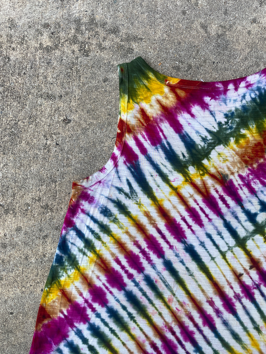 Hand-Printed North Carolina Mood Ring Tie Dye Tank Top | Women's Size Medium