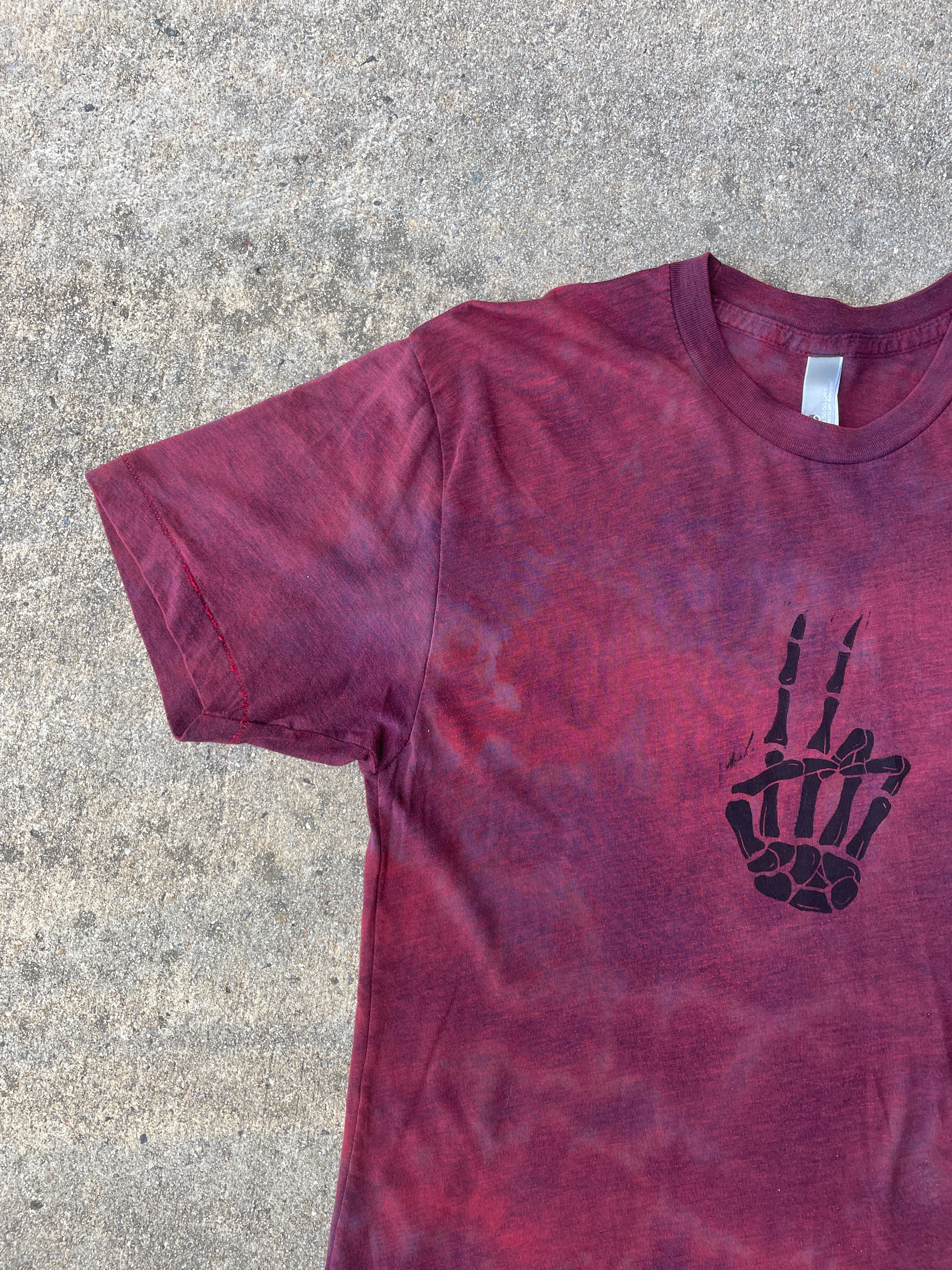 Hand-Printed Skeleton Peace Sign Red and Black Reverse Tie Dye Short Sleeve T-Shirt | Men's Size Medium