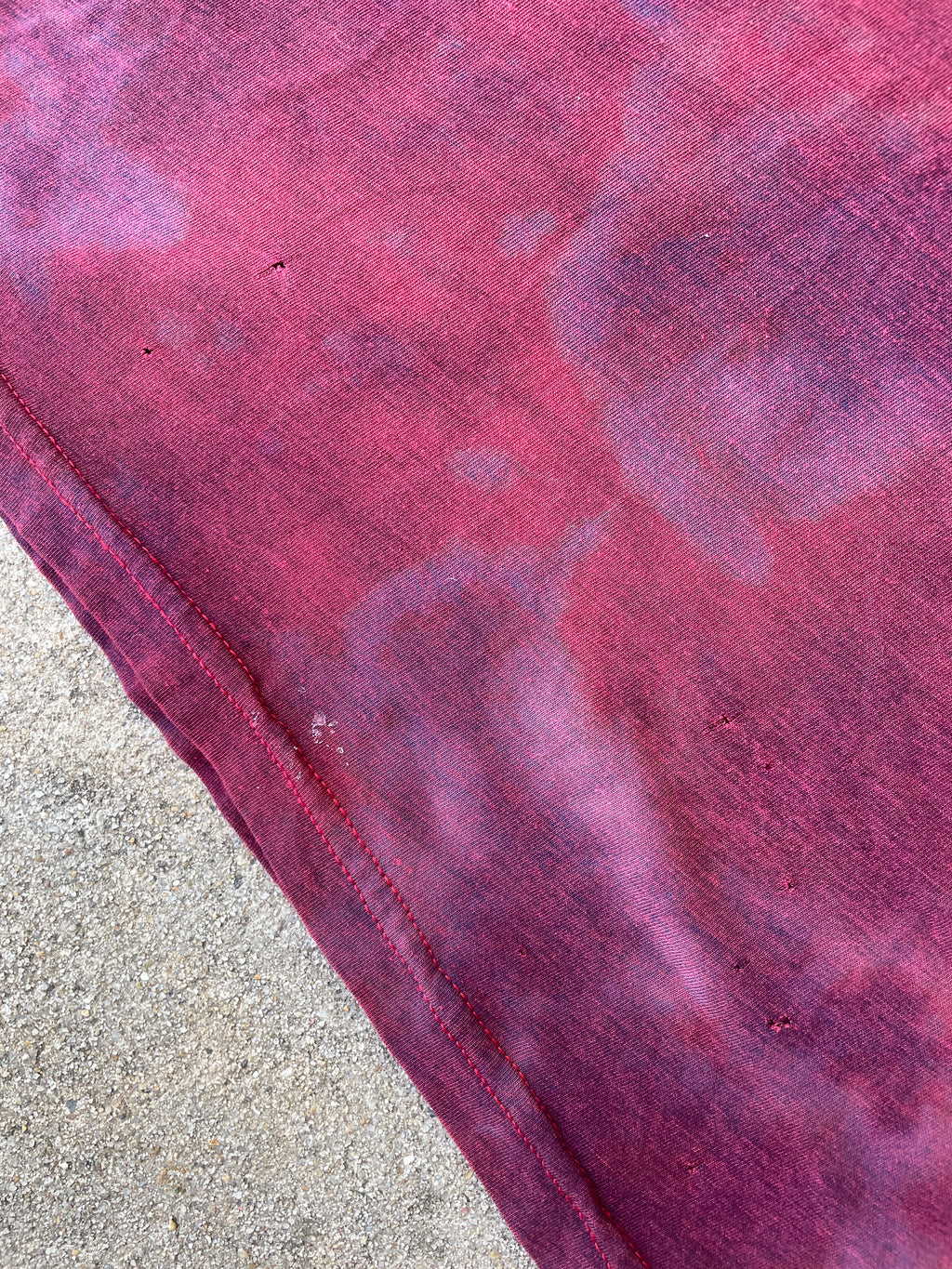 Hand-Printed Skeleton Peace Sign Red and Black Reverse Tie Dye Short Sleeve T-Shirt | Men's Size Medium