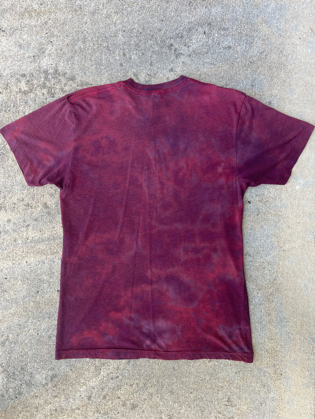 Hand-Printed Skeleton Peace Sign Red and Black Reverse Tie Dye Short Sleeve T-Shirt | Men's Size Medium