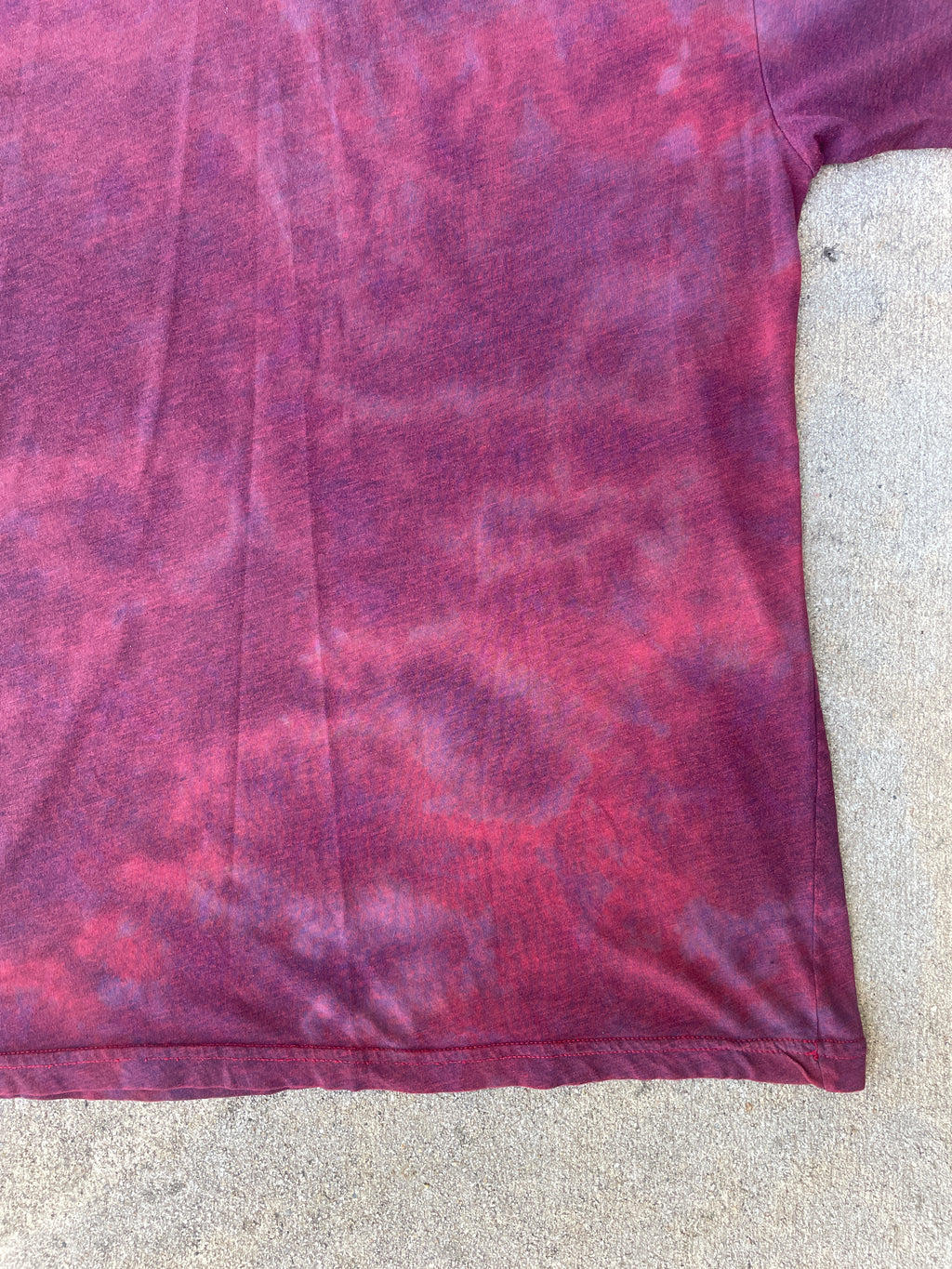 Hand-Printed Skeleton Peace Sign Red and Black Reverse Tie Dye Short Sleeve T-Shirt | Men's Size Medium