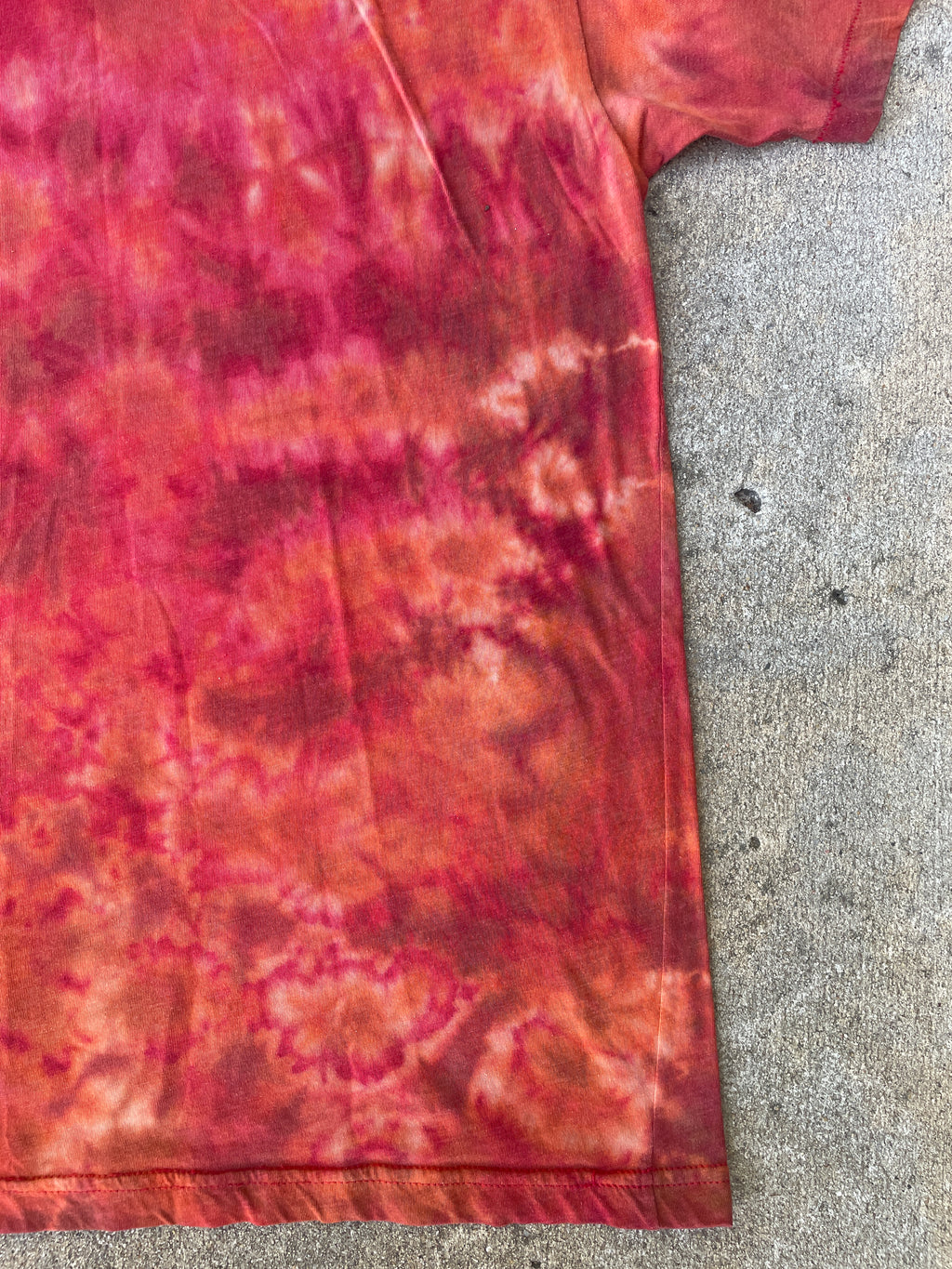 Hand-Printed Skeleton Peace Sign Red and Orange Reverse Tie Dye Short Sleeve T-Shirt | Men's Size Medium