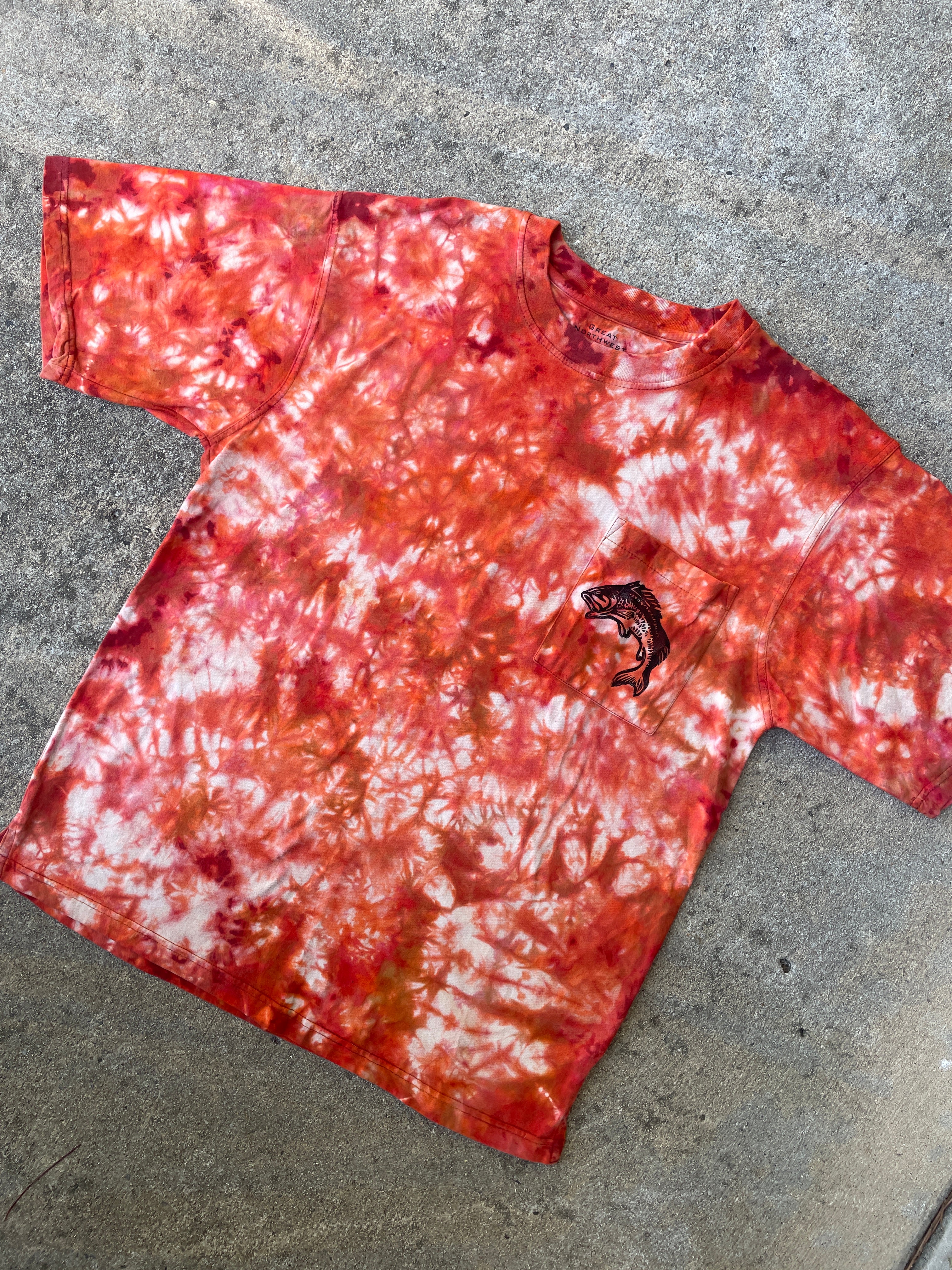 Hand-Printed Largemouth Bass Orange and Red Short Sleeve Tie Dye T-Shirt | Men's Size Large