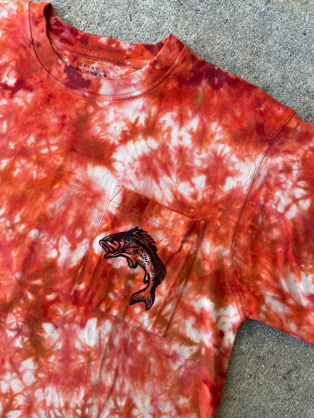 Hand-Printed Largemouth Bass Orange and Red Short Sleeve Tie Dye T-Shirt | Men's Size Large