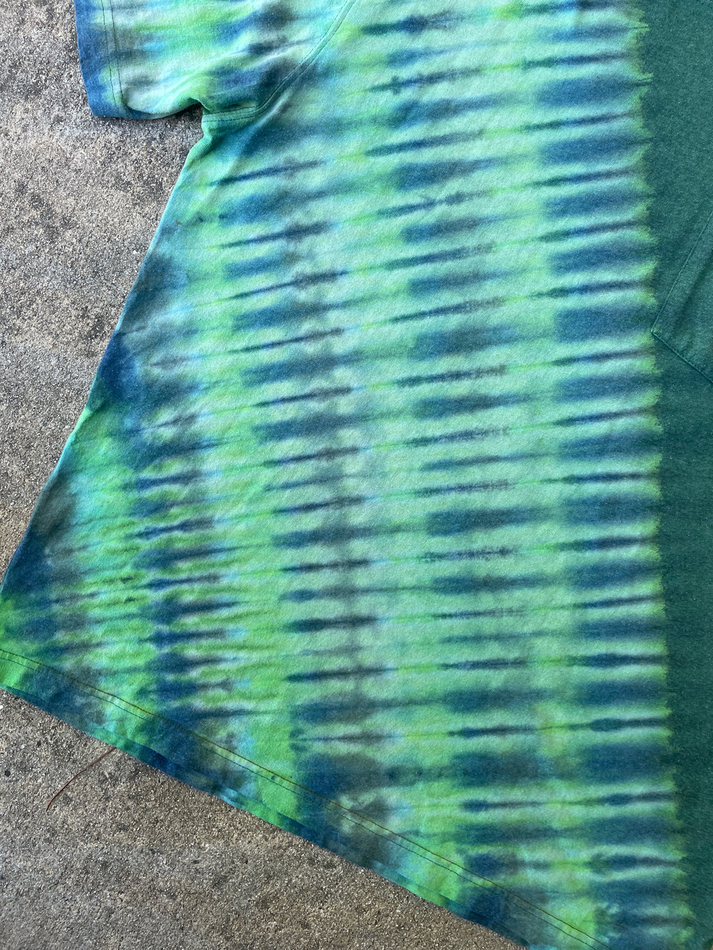 Carhartt Hand-Printed Largemouth Bass Green and Blue Reverse Tie Dye Short Sleeve T-Shirt | Men's Size Large