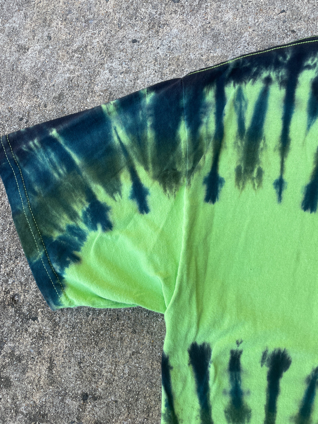 Hand-Printed Skeleton Rock On Green and Blue Spiral Tie Dye Short Sleeve T-Shirt | Men's Size Large
