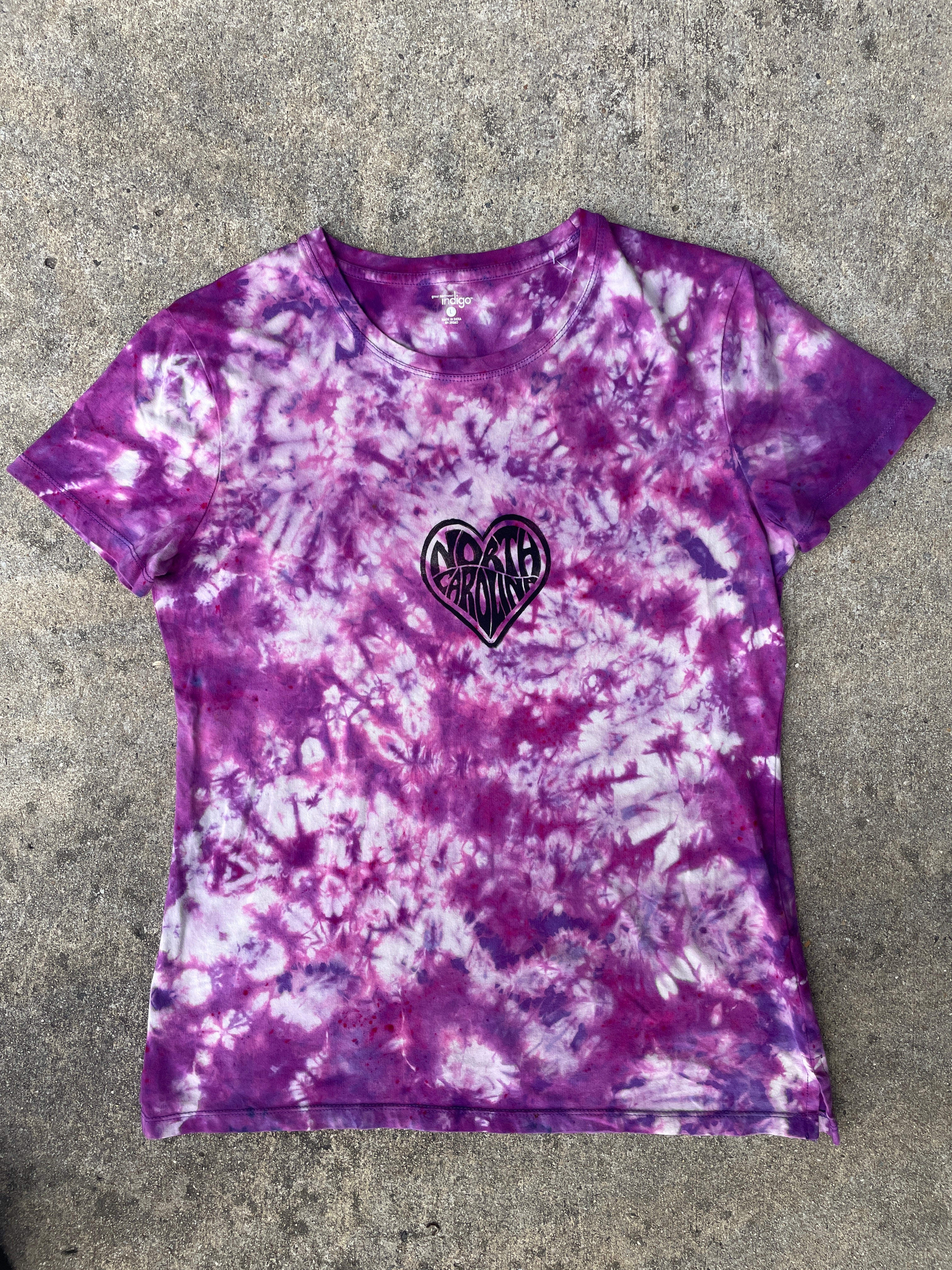 Hand-Printed North Carolina White and Purple Tie Dye Short Sleeve T-Shirt | Women's Size Large
