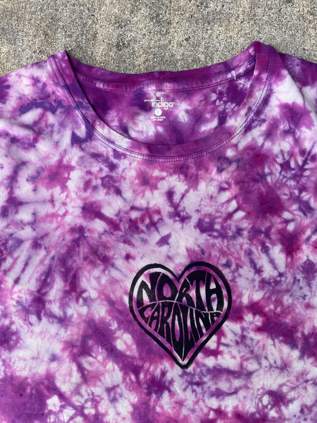 Hand-Printed North Carolina White and Purple Tie Dye Short Sleeve T-Shirt | Women's Size Large