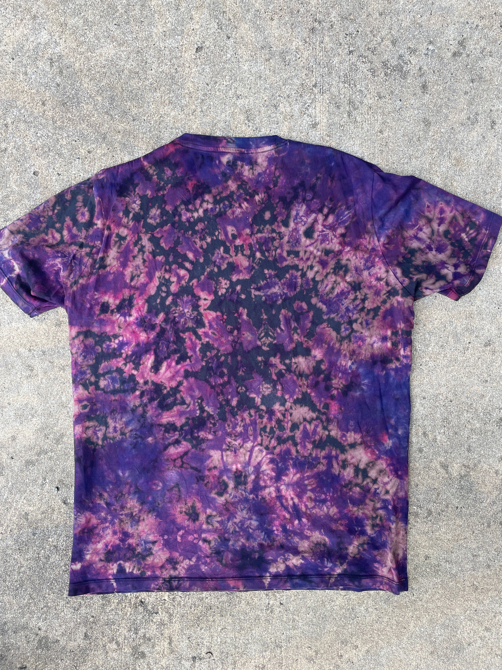Hand-Printed Skeleton Heart Hands Black and Purple Reverse Tie Dye Short Sleeve T-Shirt | Men's Size Large