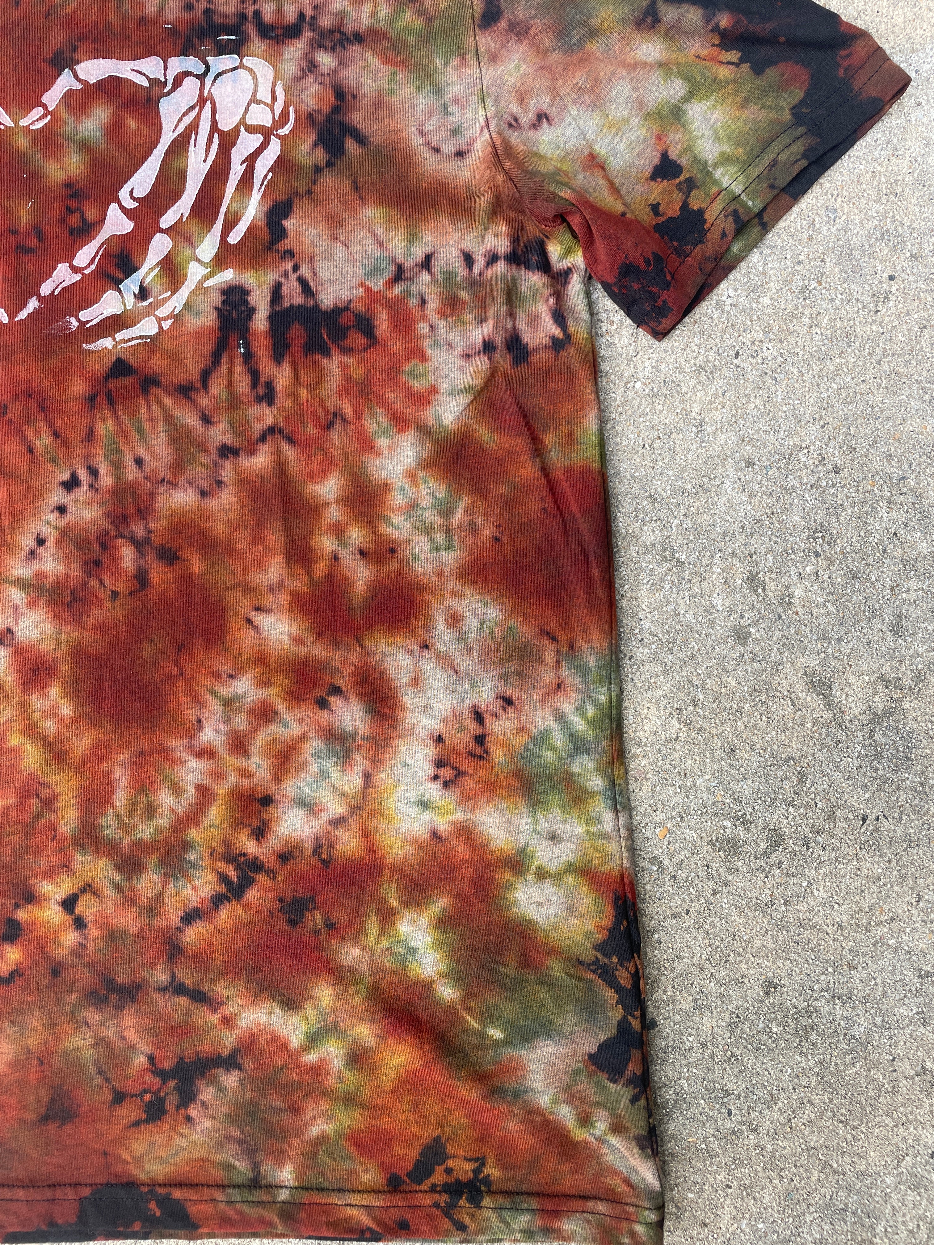 Hand-Printed Skeleton Heart Hands Black and Orange Reverse Tie Dye Short Sleeve T-Shirt | Men's Size Large