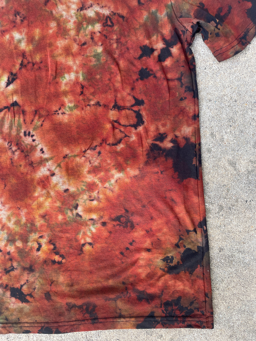 Hand-Printed Skeleton Heart Hands Black and Orange Reverse Tie Dye Short Sleeve T-Shirt | Men's Size Large