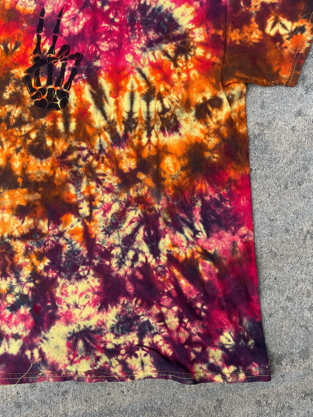 Hand-Printed Skeleton Peace Sign Yellow and Orange Tie Dye Short Sleeve T-Shirt | Men's Size Large