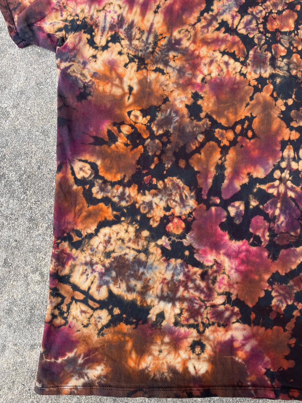 Hand-Printed Big Foot Black and Orange Reverse Tie Dye Short Sleeve T-Shirt | Men's Size Large