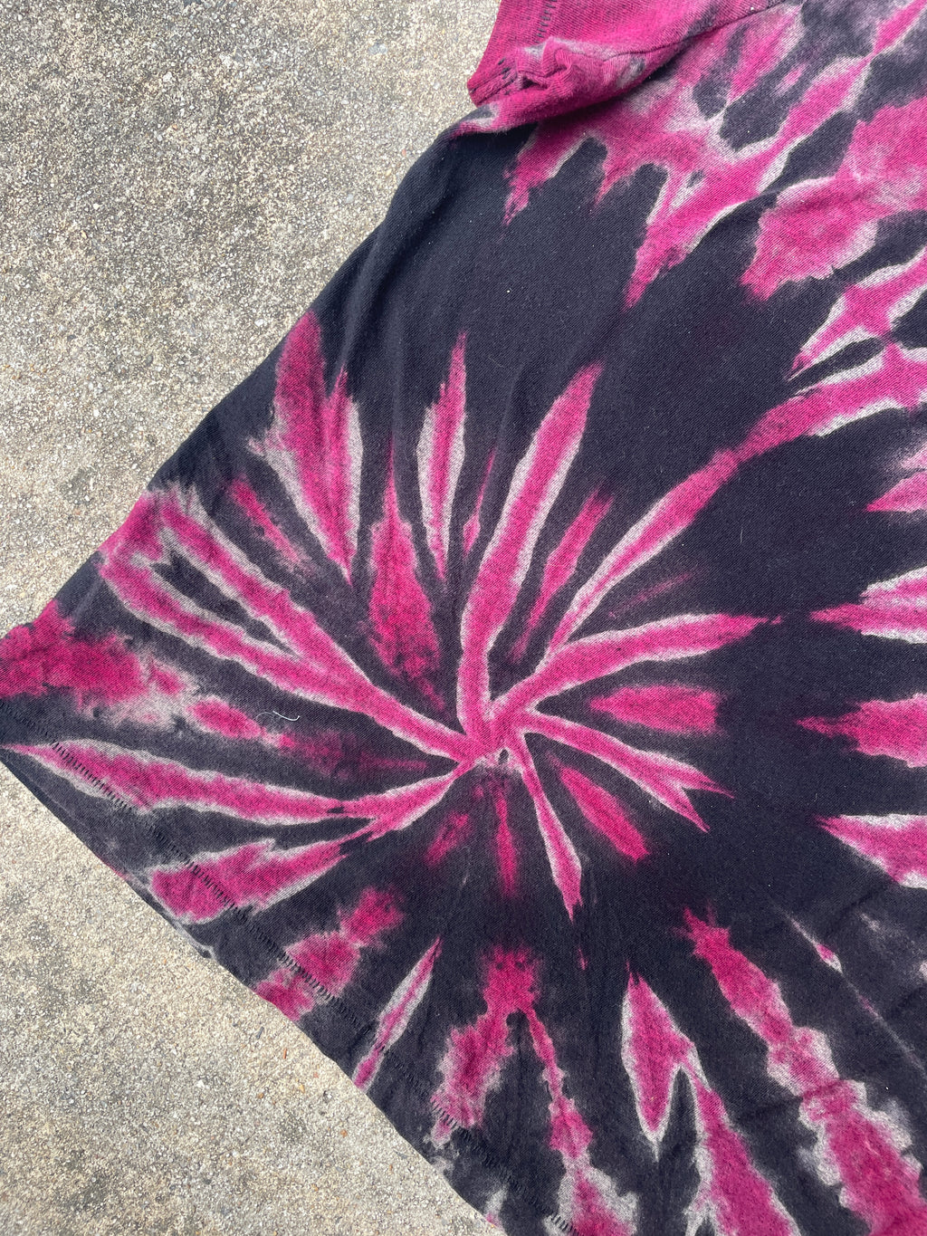 Hand-Printed Big Foot Black and Pink Reverse Tie Dye Short Sleeve T-Shirt | Women's Size Large