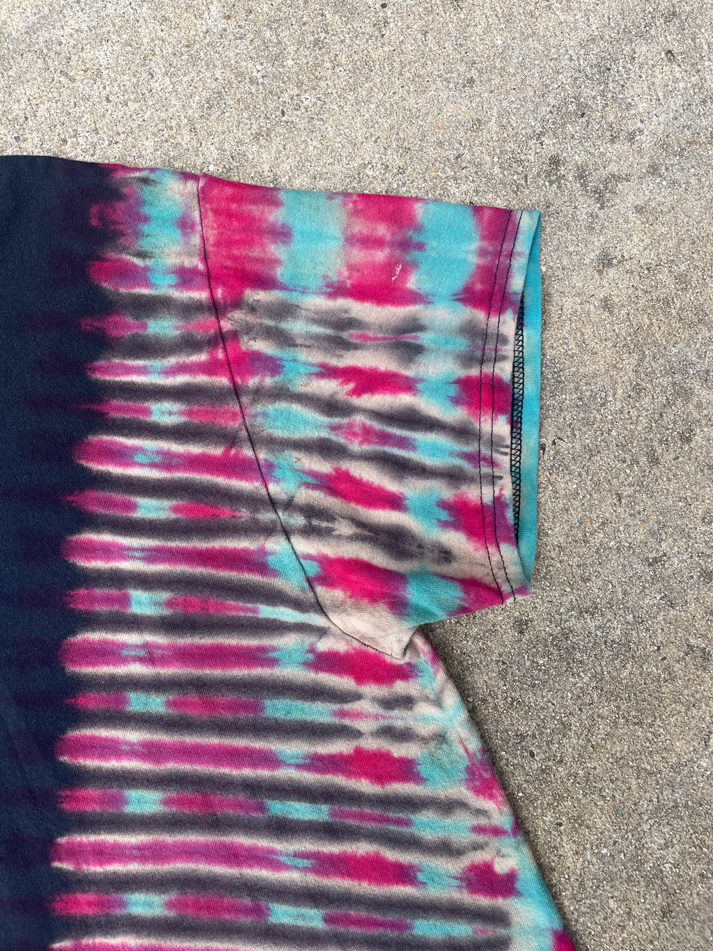 Hand-Printed Send It Skull Black, Red, and Blue Reverse Tie Dye Short Sleeve T-Shirt | Men's Size XL