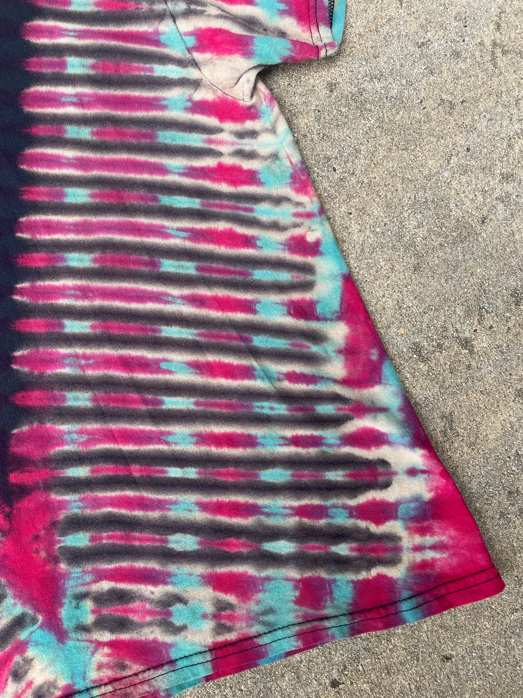 Hand-Printed Send It Skull Black, Red, and Blue Reverse Tie Dye Short Sleeve T-Shirt | Men's Size XL