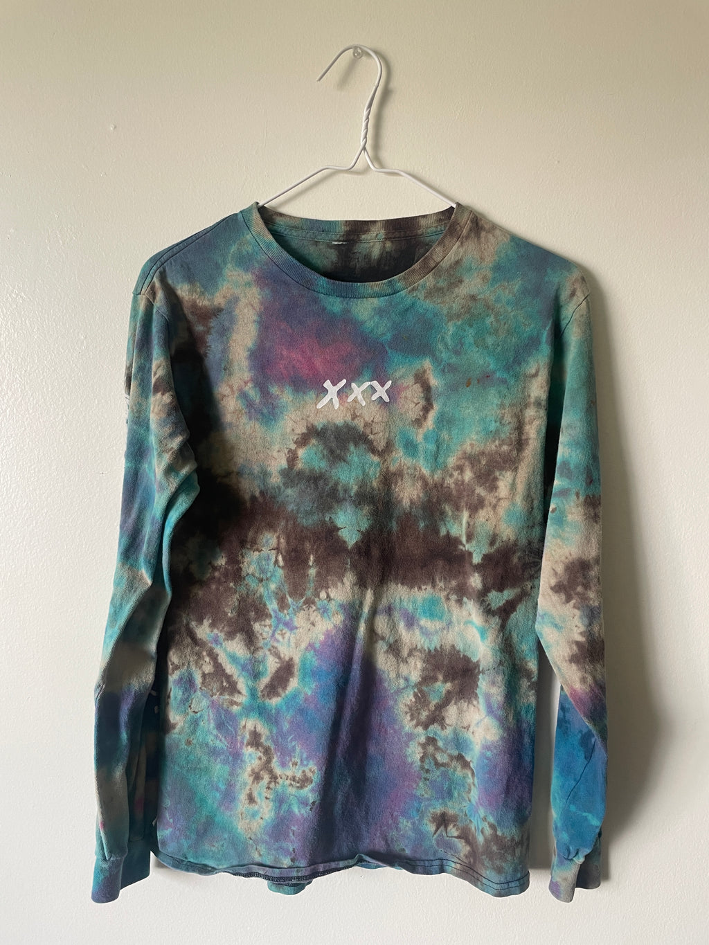 XS Men's XXXTentacion Handmade Tie Dye Long Sleeve T-Shirt | One-Of-a-Kind Upcycled Purple and Blue Crumpled Top