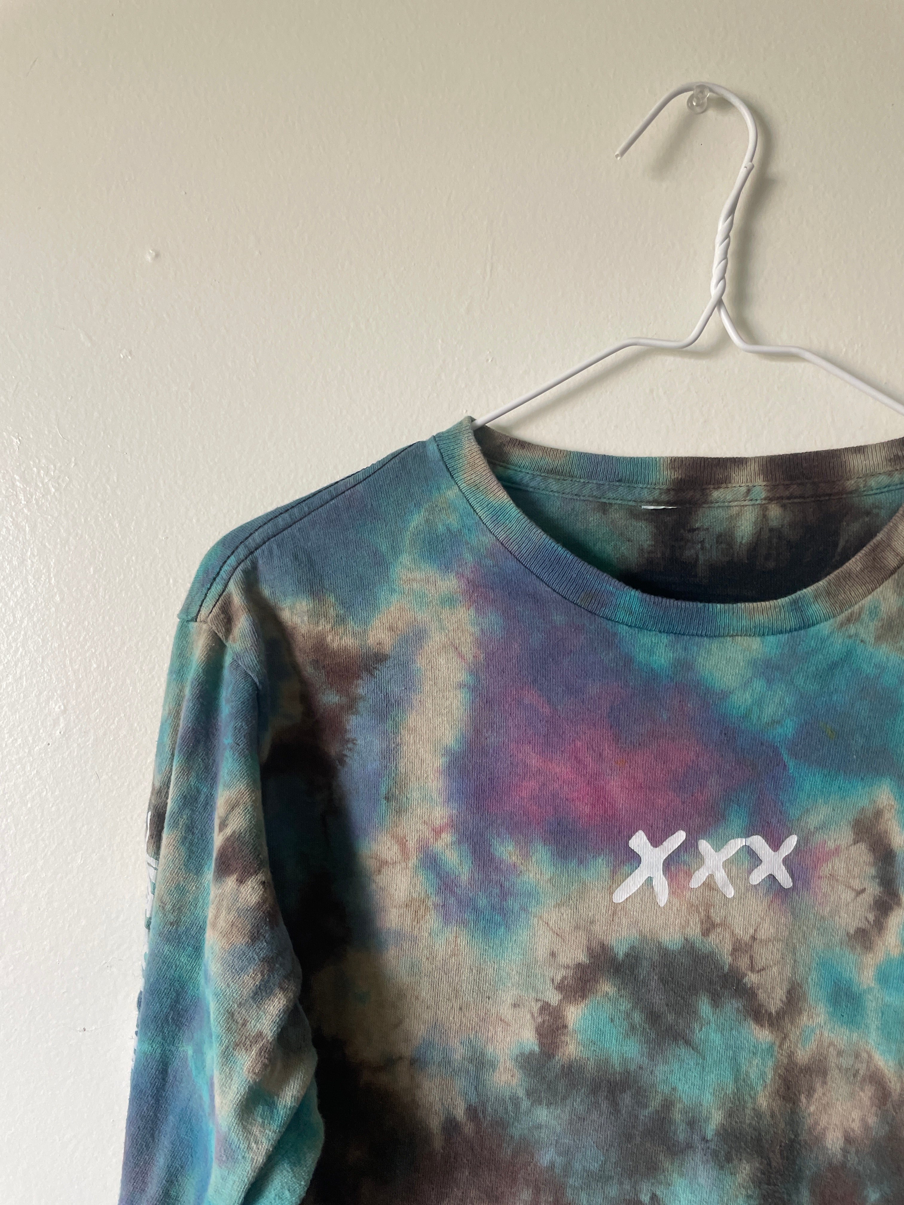 XS Men's XXXTentacion Handmade Tie Dye Long Sleeve T-Shirt | One-Of-a-Kind Upcycled Purple and Blue Crumpled Top