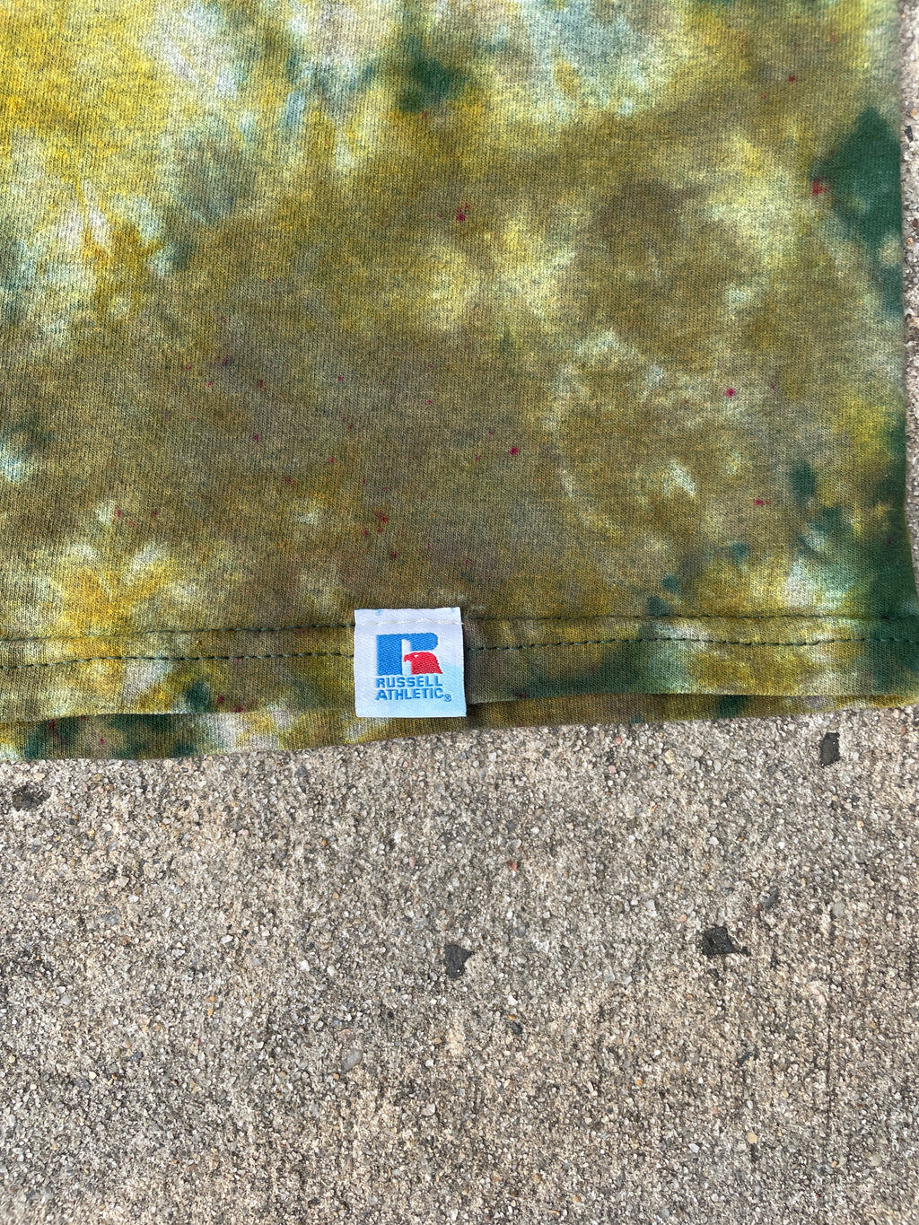 Hand-Printed Largemouth Bass Green and Gray Reverse Tie Dye Short Sleeve T-Shirt | Men's Size XL