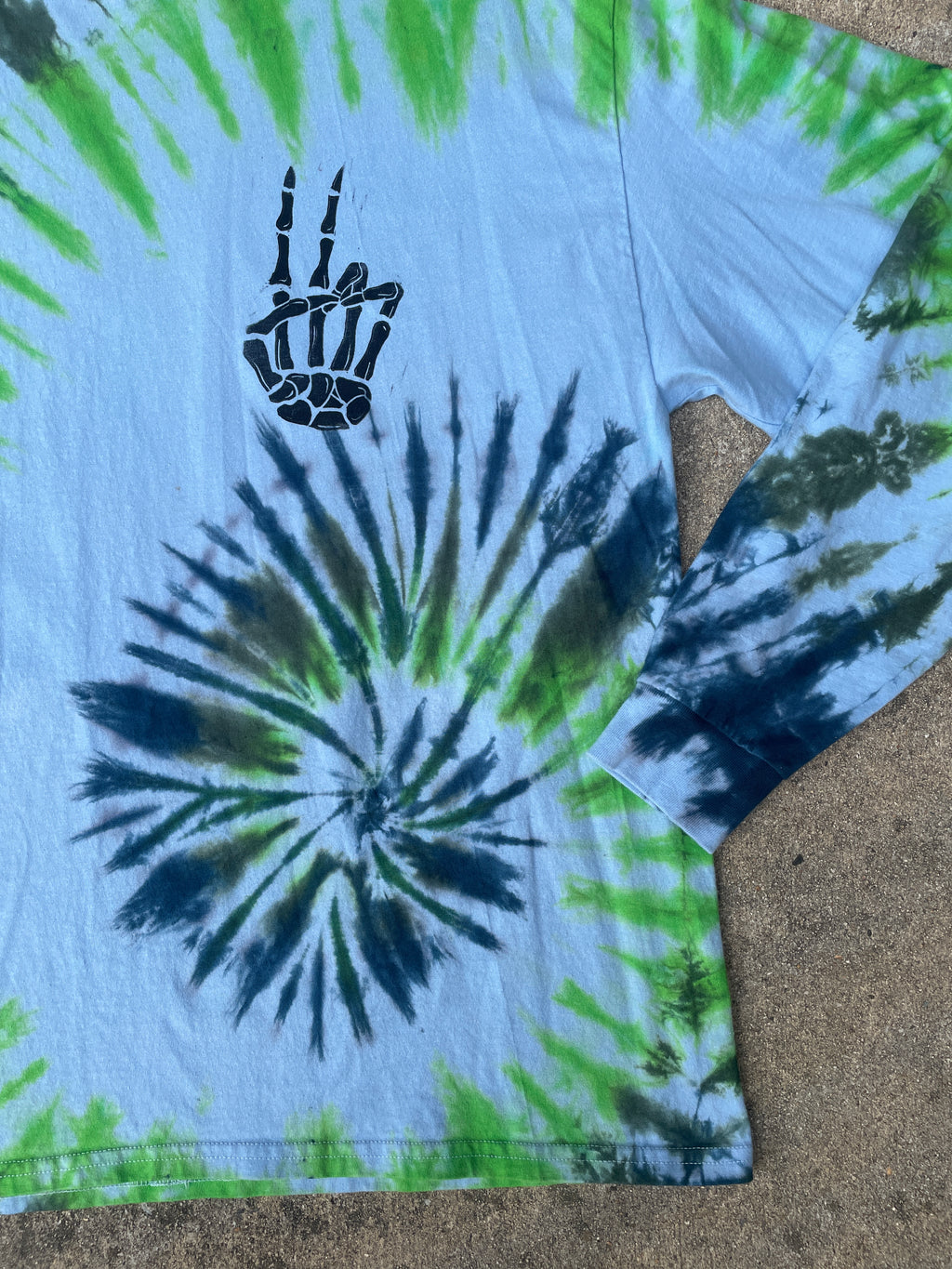 Hand-Printed Skeleton Peace Sign Green and Blue Spiral Tie Dye Long Sleeve T-Shirt | Men's Size XL