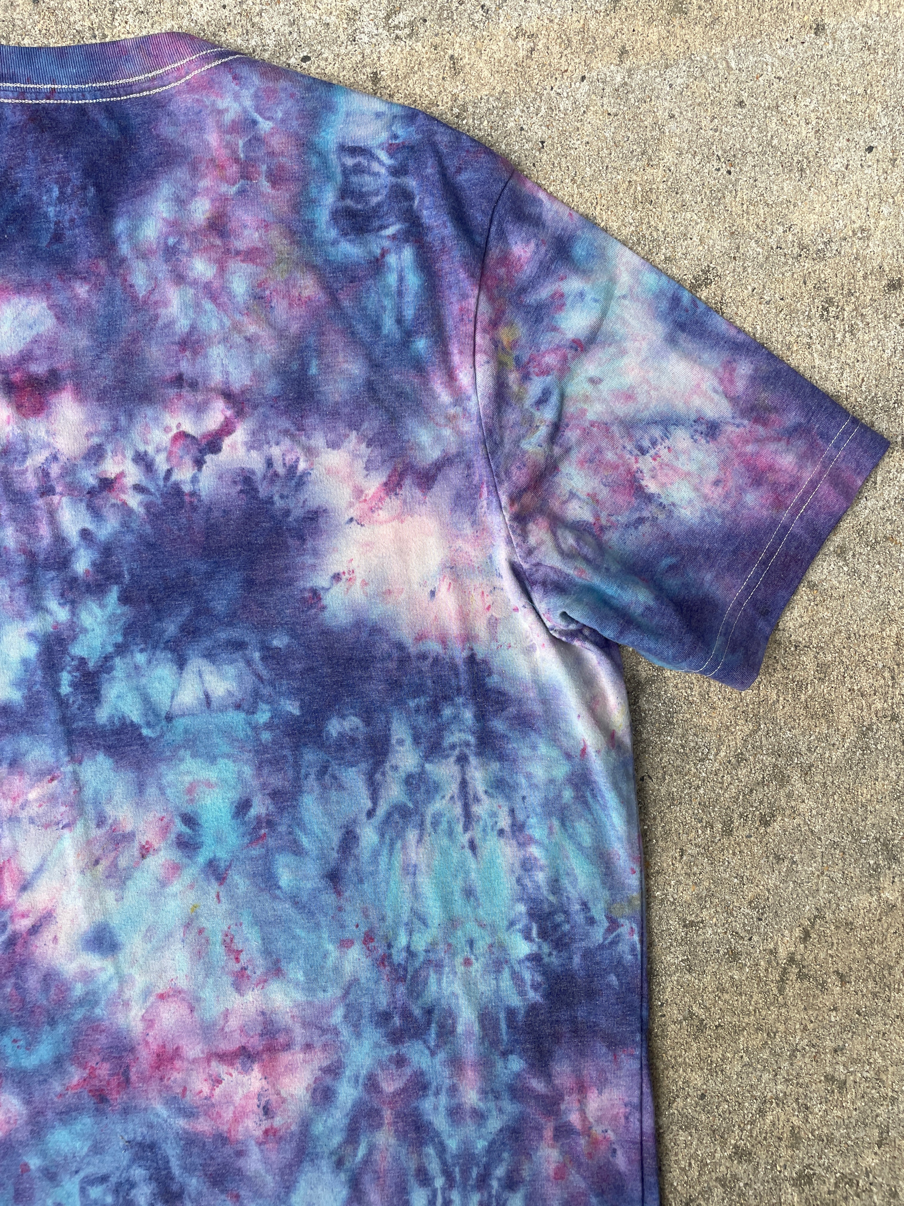 Hand-Printed Alien Blue and Purple Galaxy Dye Short Sleeve T-Shirt | Men's Size XL