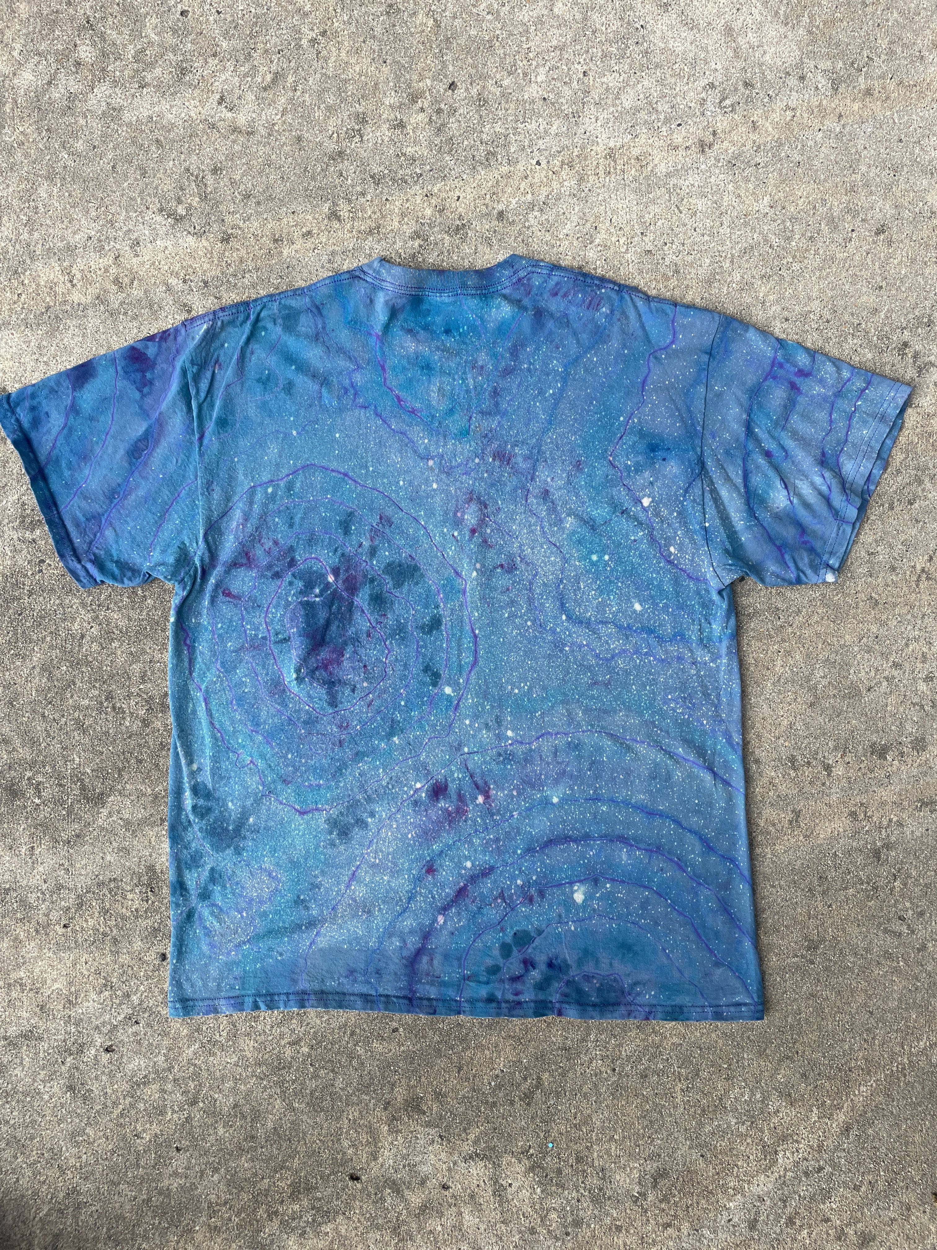 Hand-Printed Peace Sign Blue and Purple Geode Tie Dye Short Sleeve T-Shirt | Men's Size XL