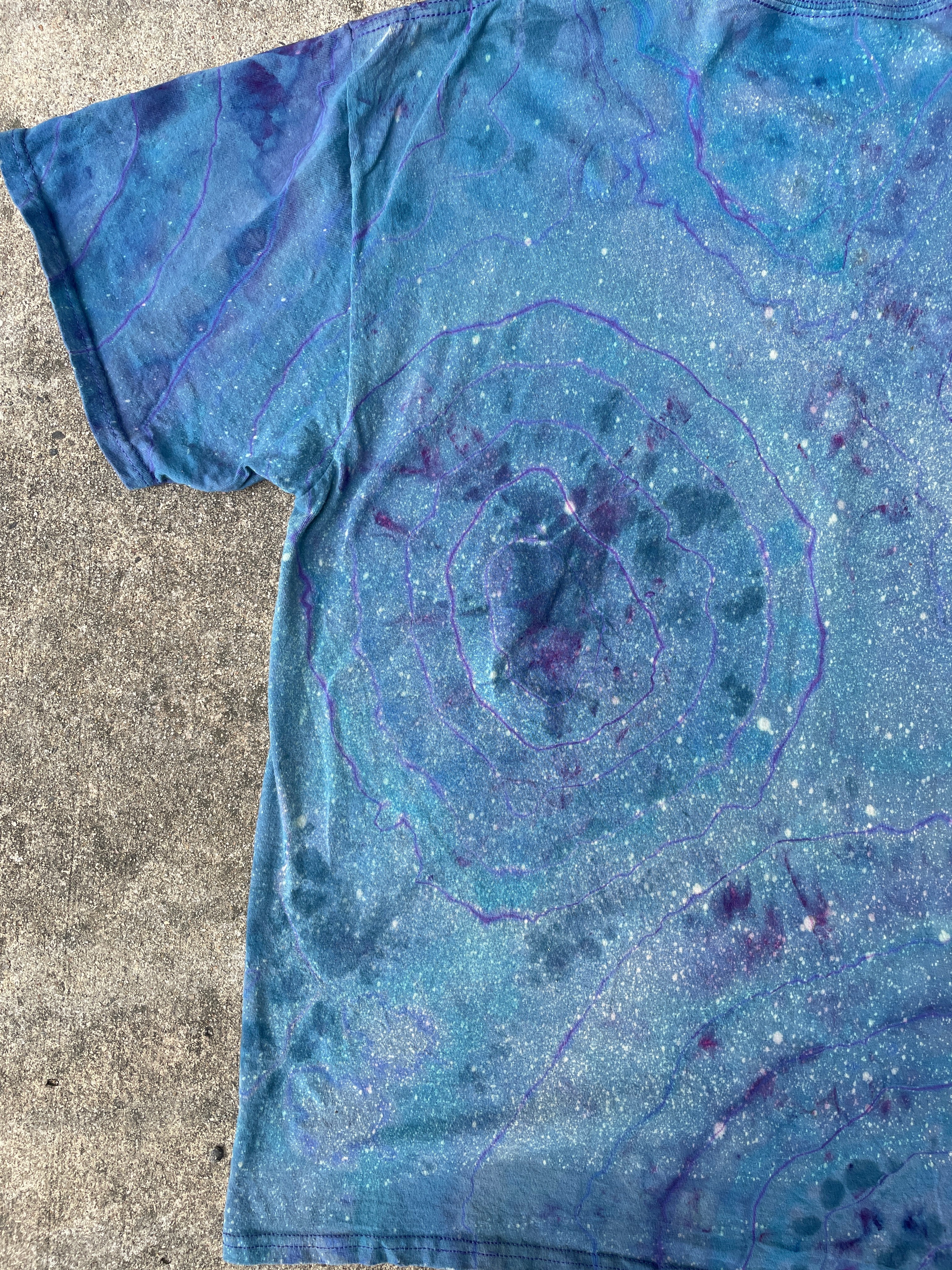 Hand-Printed Peace Sign Blue and Purple Geode Tie Dye Short Sleeve T-Shirt | Men's Size XL