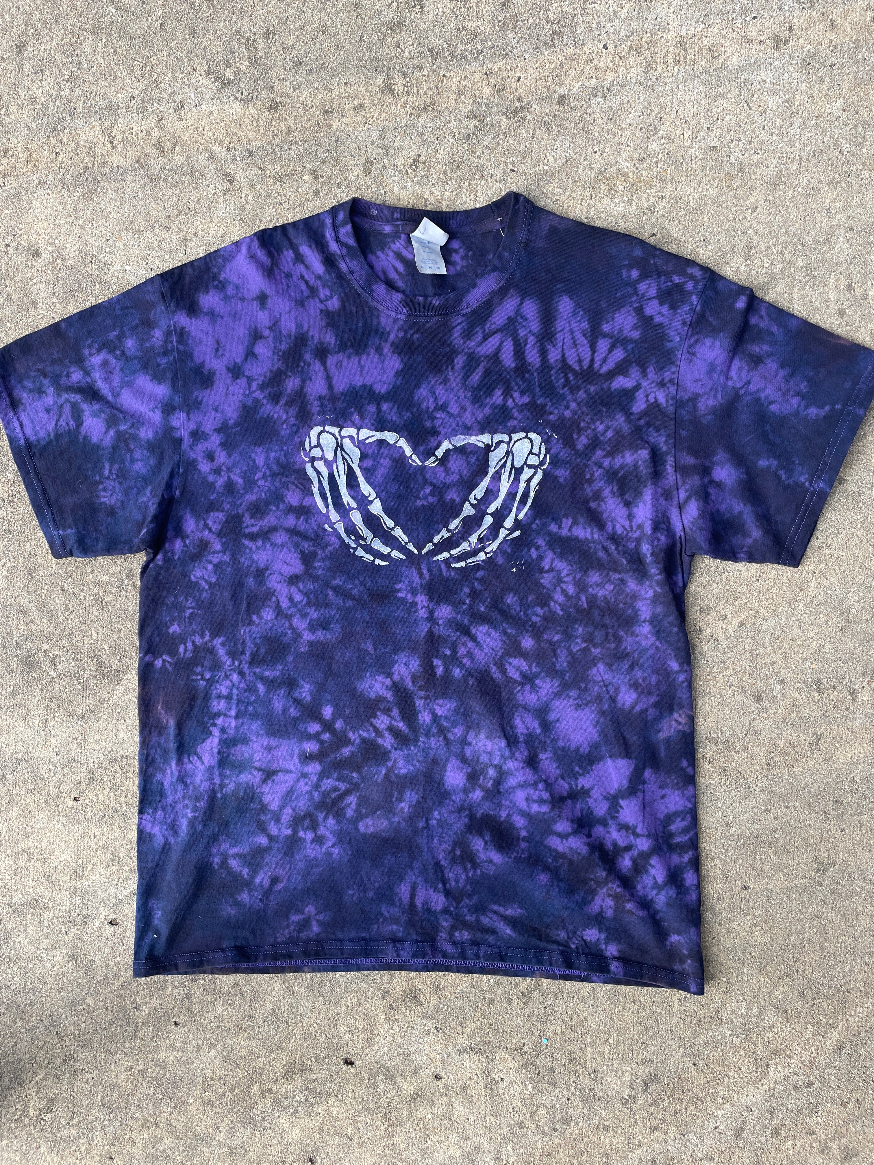 Hand-Printed Skeleton Heart Hands Black and Purple Tie Dye Short Sleeve T-Shirt | Men's Size XL