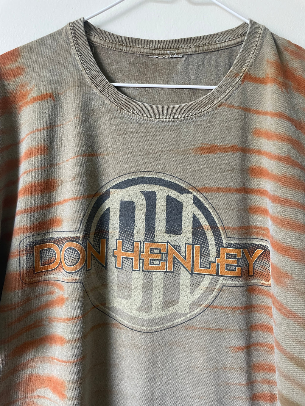 Don Henley Inside Job 2000 Tour Handmade Tie Dye Short Sleeve T-Shirt | One-Of-a-Kind Upcycled Tan and Brown Pleated Top | Men's XL
