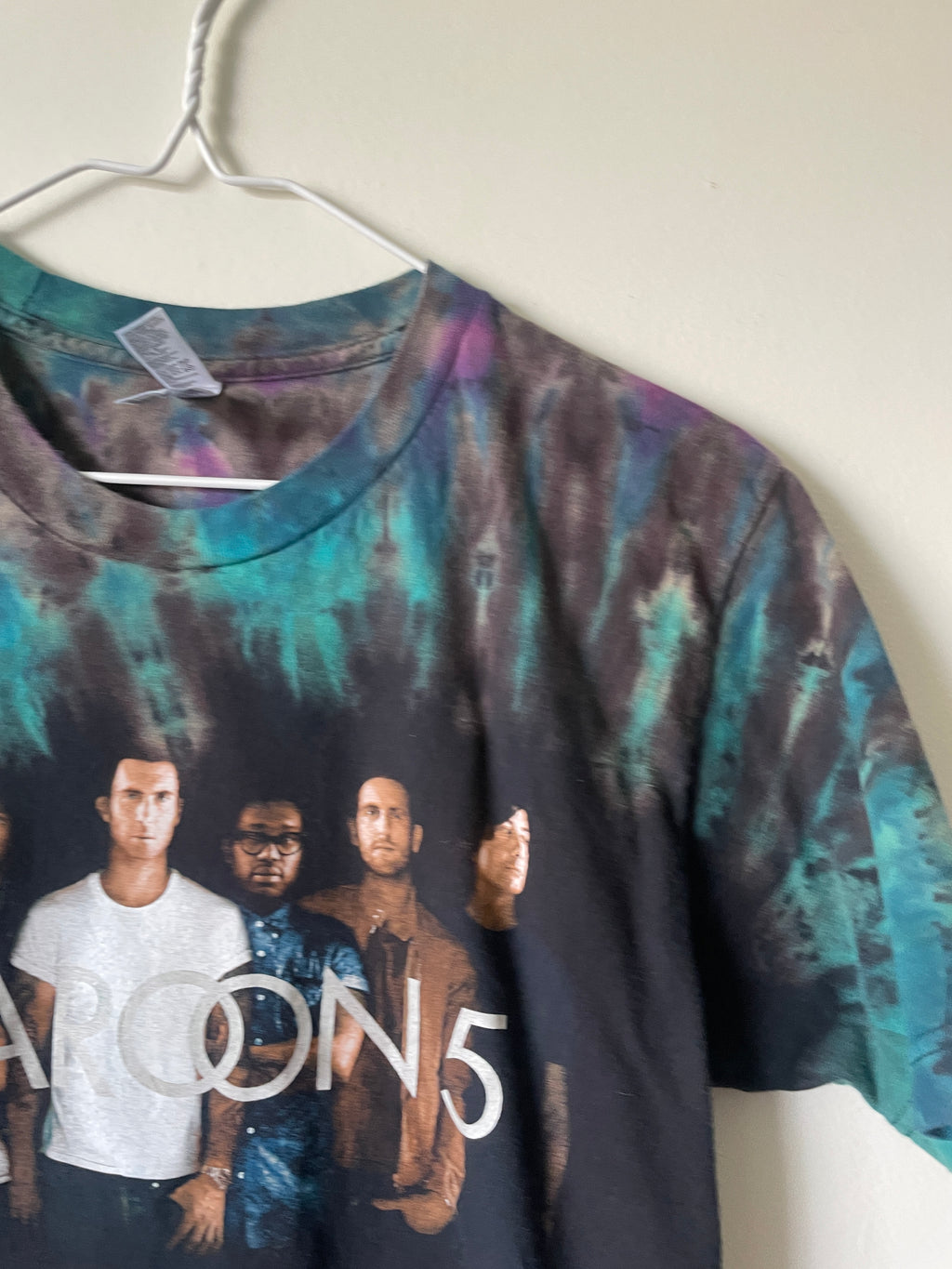 Maroon 5 V Tour 2016 Handmade Tie Dye Short Sleeve T-Shirt | One-Of-a-Kind Upcycled Black, Purple, and Blue Spiral Top | Men's Medium