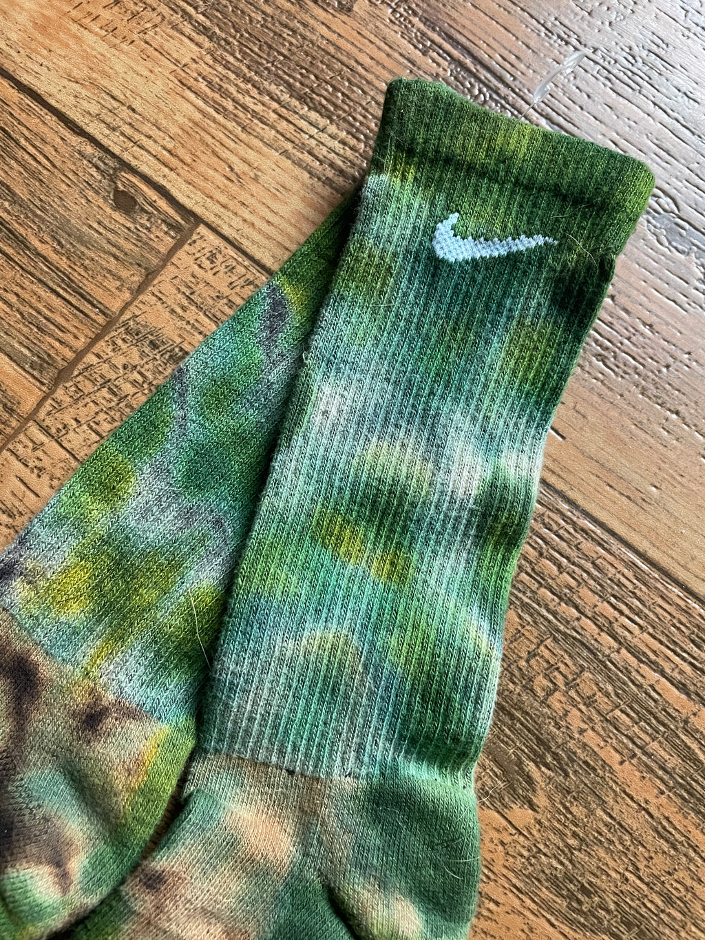 Green and Black Acid Dye Socks | One-of-a-Kind Nike Dri-FIT Everyday Plus Training Socks | Size Large (Men's 9-12/Women's 10-13)