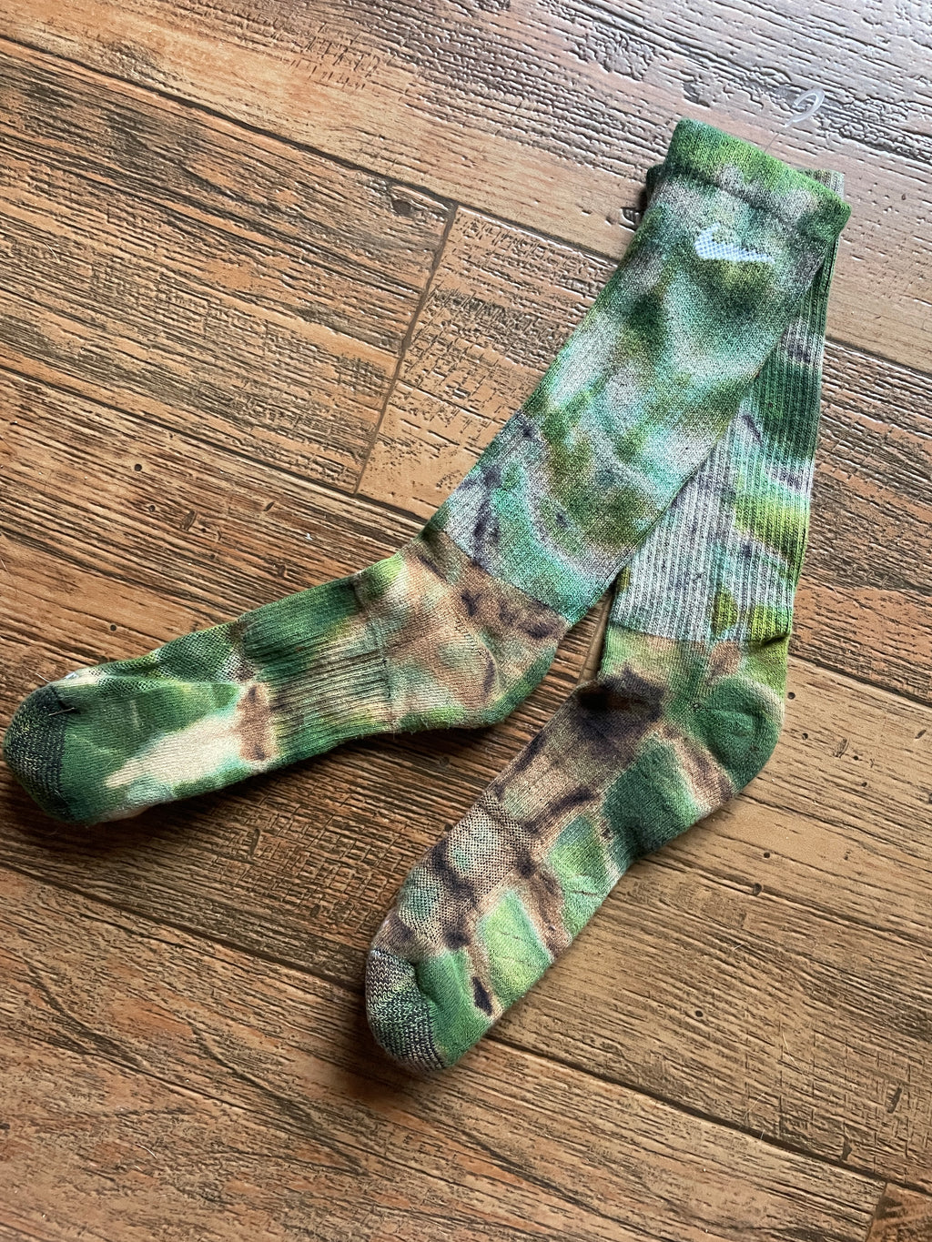 Green and Black Acid Dye Socks | One-of-a-Kind Nike Dri-FIT Everyday Plus Training Socks | Size Large (Men's 9-12/Women's 10-13)
