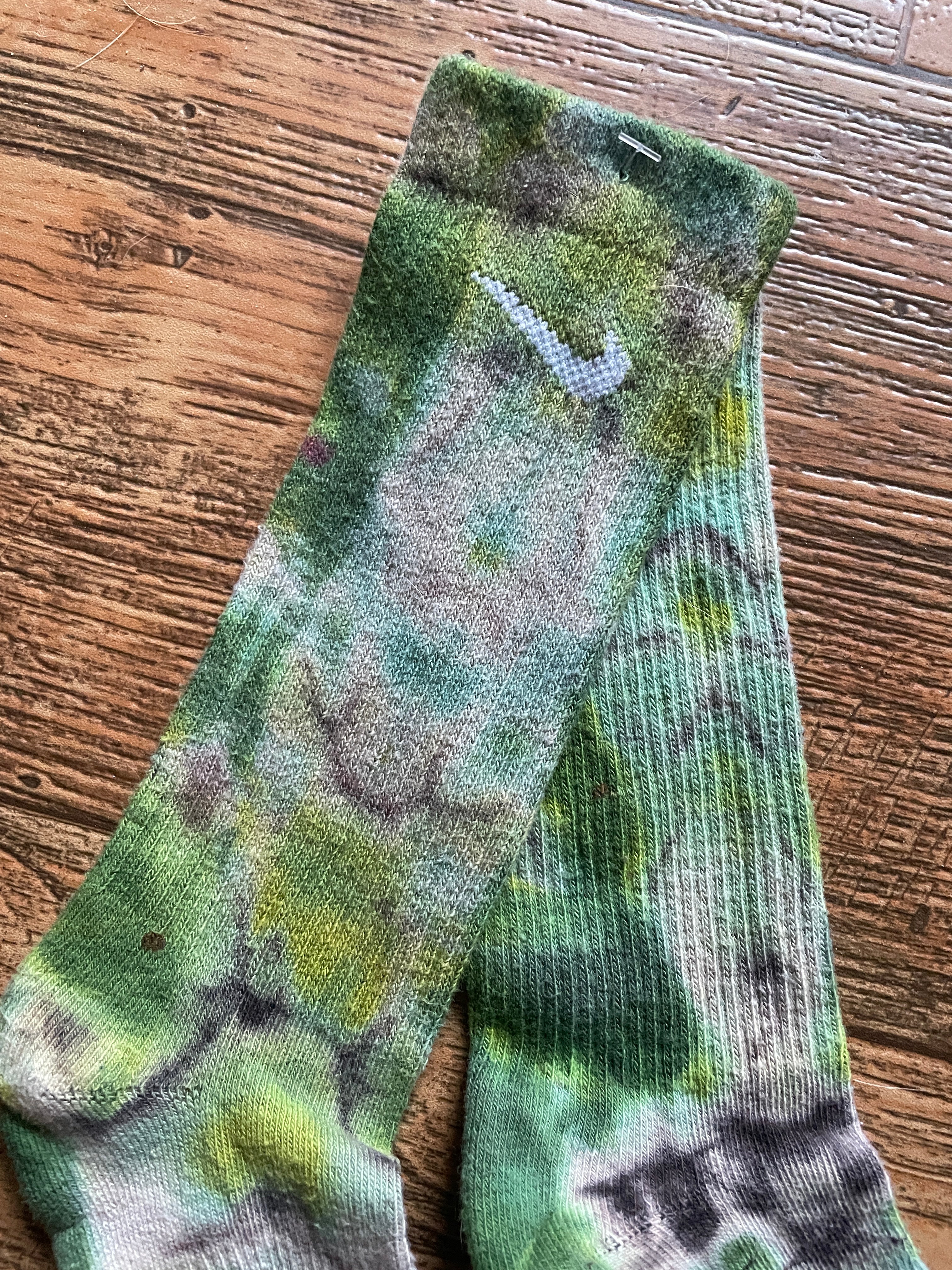 Green and Black Acid Dye Socks | One-of-a-Kind Nike Dri-FIT Everyday Plus Training Socks | Size Medium (Men's 6-8/Women's 6-10)