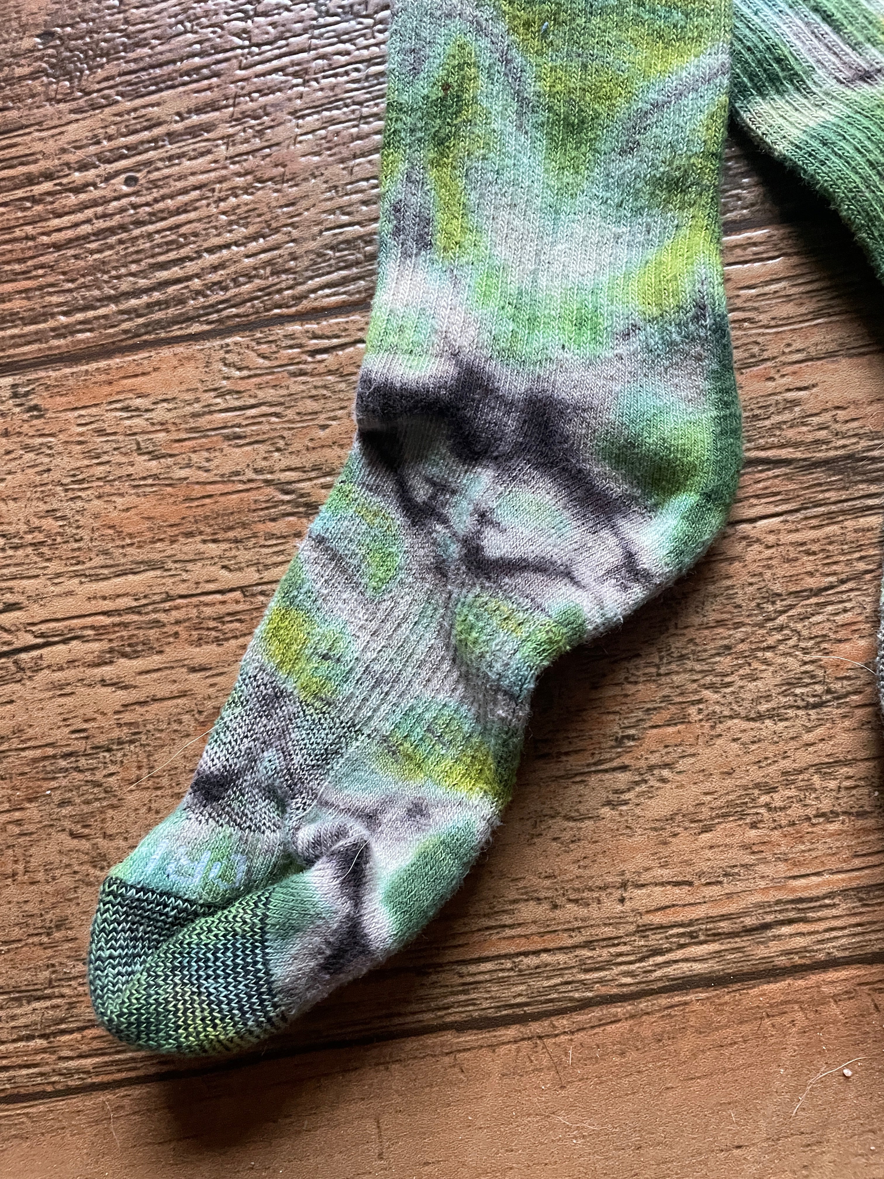 Green and Black Acid Dye Socks | One-of-a-Kind Nike Dri-FIT Everyday Plus Training Socks | Size Medium (Men's 6-8/Women's 6-10)