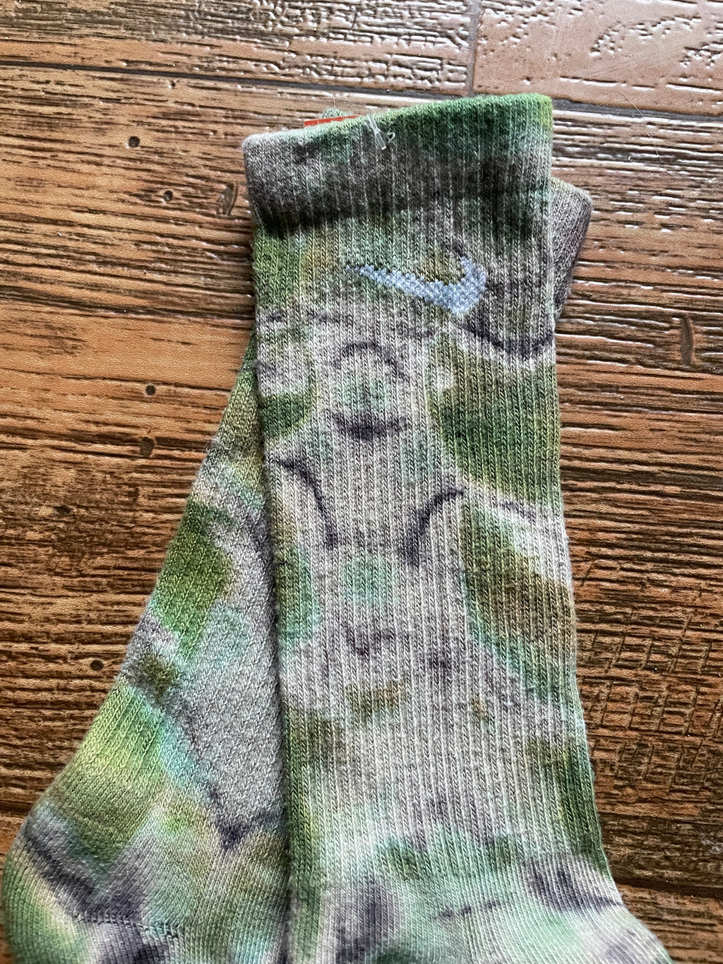 Green and Black Acid Dye Socks | One-of-a-Kind Nike Dri-FIT Everyday Plus Training Socks | Size Medium (Men's 6-8/Women's 6-10)