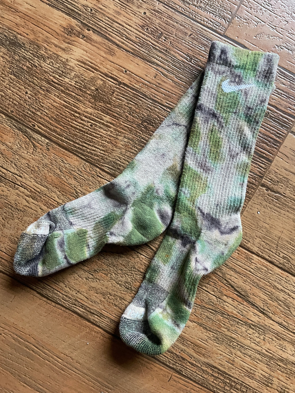 Green and Black Acid Dye Socks | One-of-a-Kind Nike Dri-FIT Everyday Plus Training Socks | Size Medium (Men's 6-8/Women's 6-10)