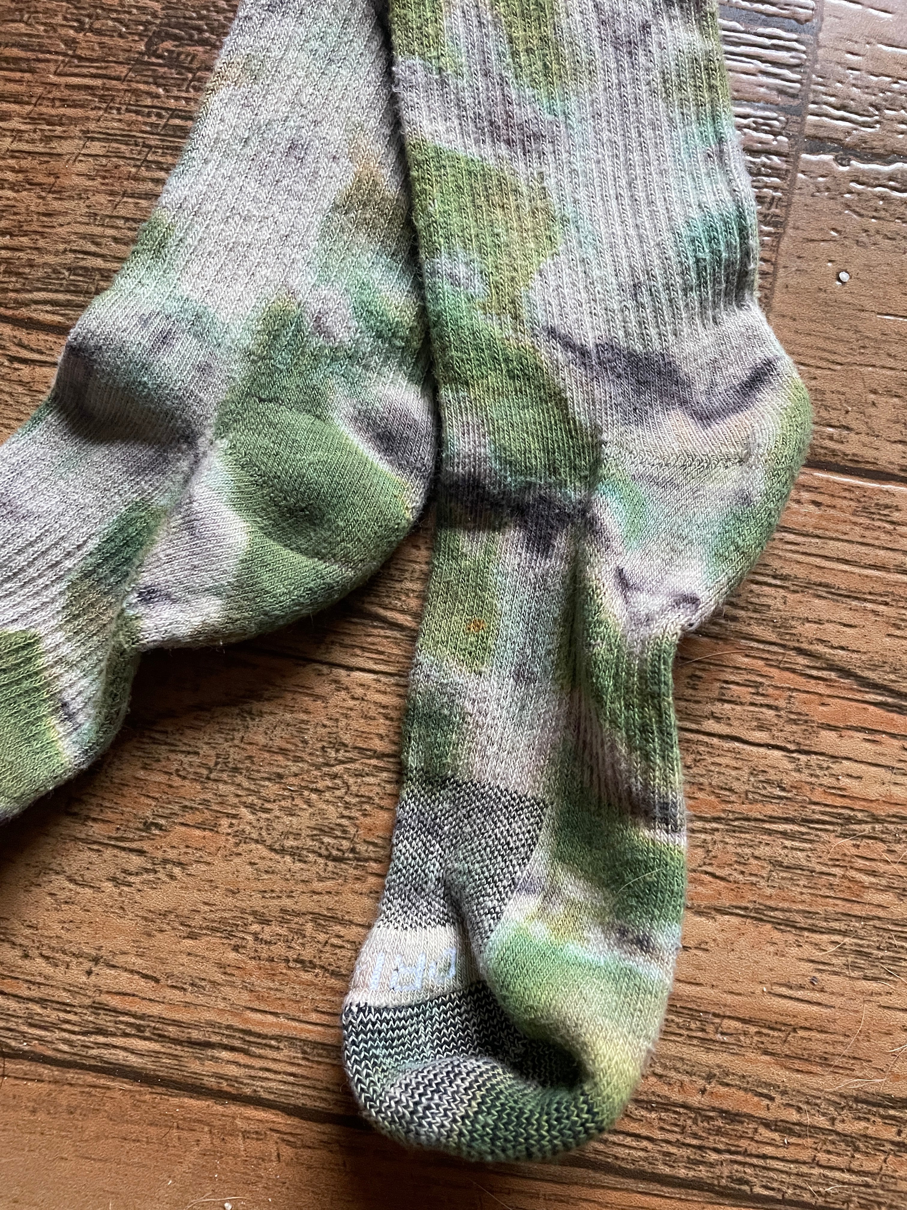 Green and Black Acid Dye Socks | One-of-a-Kind Nike Dri-FIT Everyday Plus Training Socks | Size Medium (Men's 6-8/Women's 6-10)