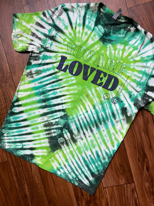 Men's Medium You Are Loved Heart-Shaped Tie Dye Short Sleeve T-Shirt