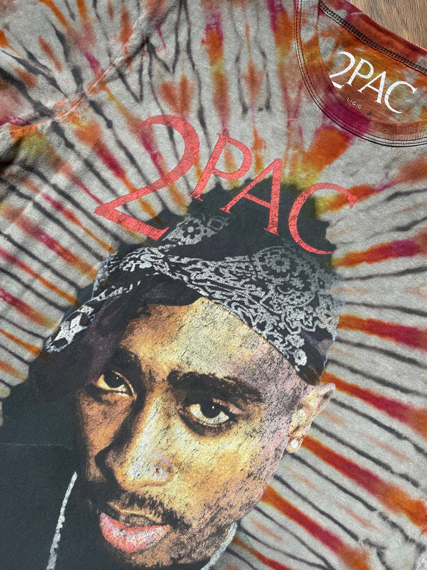 Unisex Large 2Pac Reverse Tie Dye Short Sleeve T-Shirt