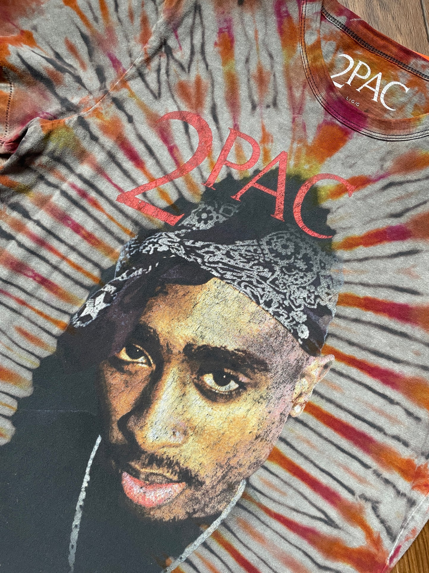 Unisex Large 2Pac Reverse Tie Dye Short Sleeve T-Shirt