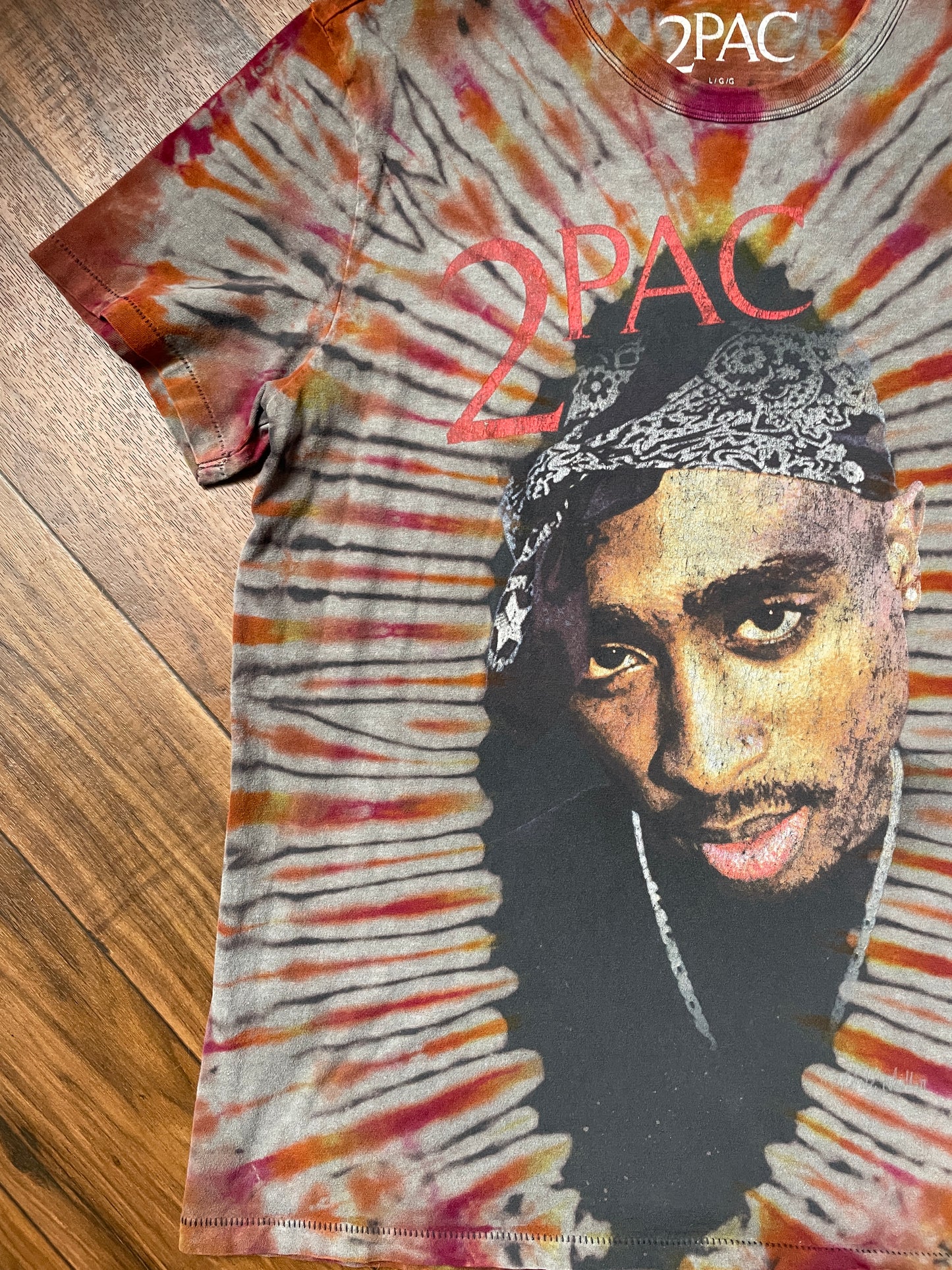 Unisex Large 2Pac Reverse Tie Dye Short Sleeve T-Shirt