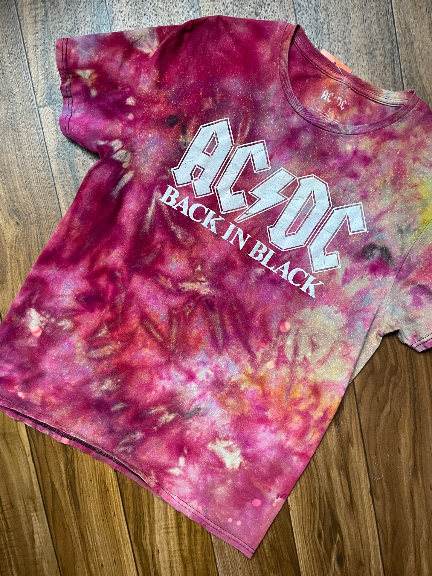 Women's Large AC/DC Back in Black Red Galaxy Ice Dye Tie Dye Short Sleeve T-Shirt