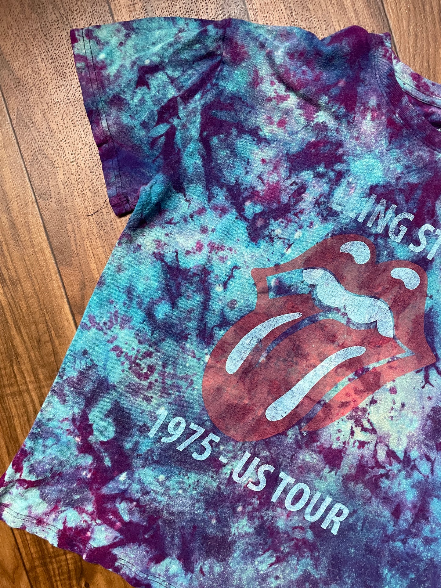 Women's Large The Rolling Stones Hot Lips Galaxy Ice Dye Tie Dye Short Sleeve T-Shirt