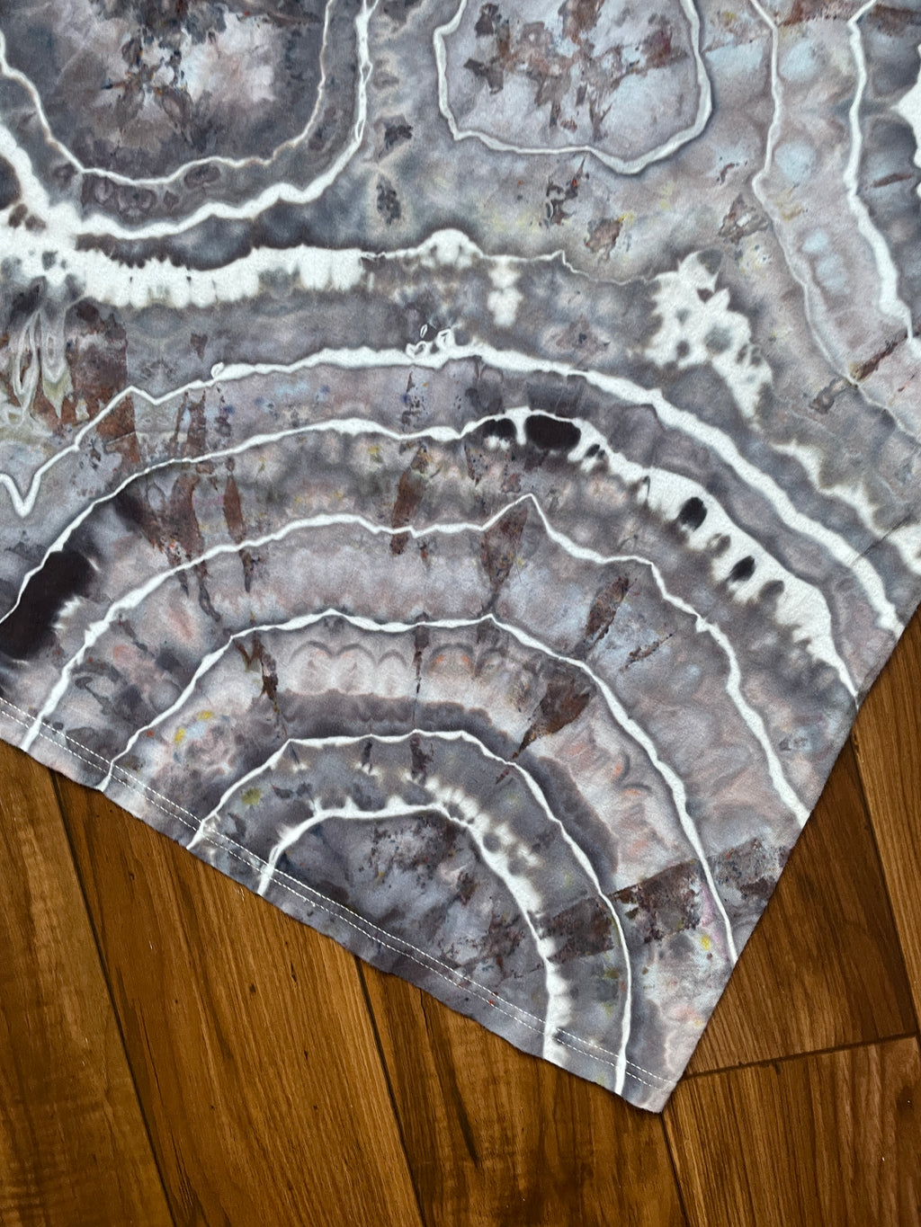 Men's Large Michael Jordan Geode Tie Dye Short Sleeve T-Shirt