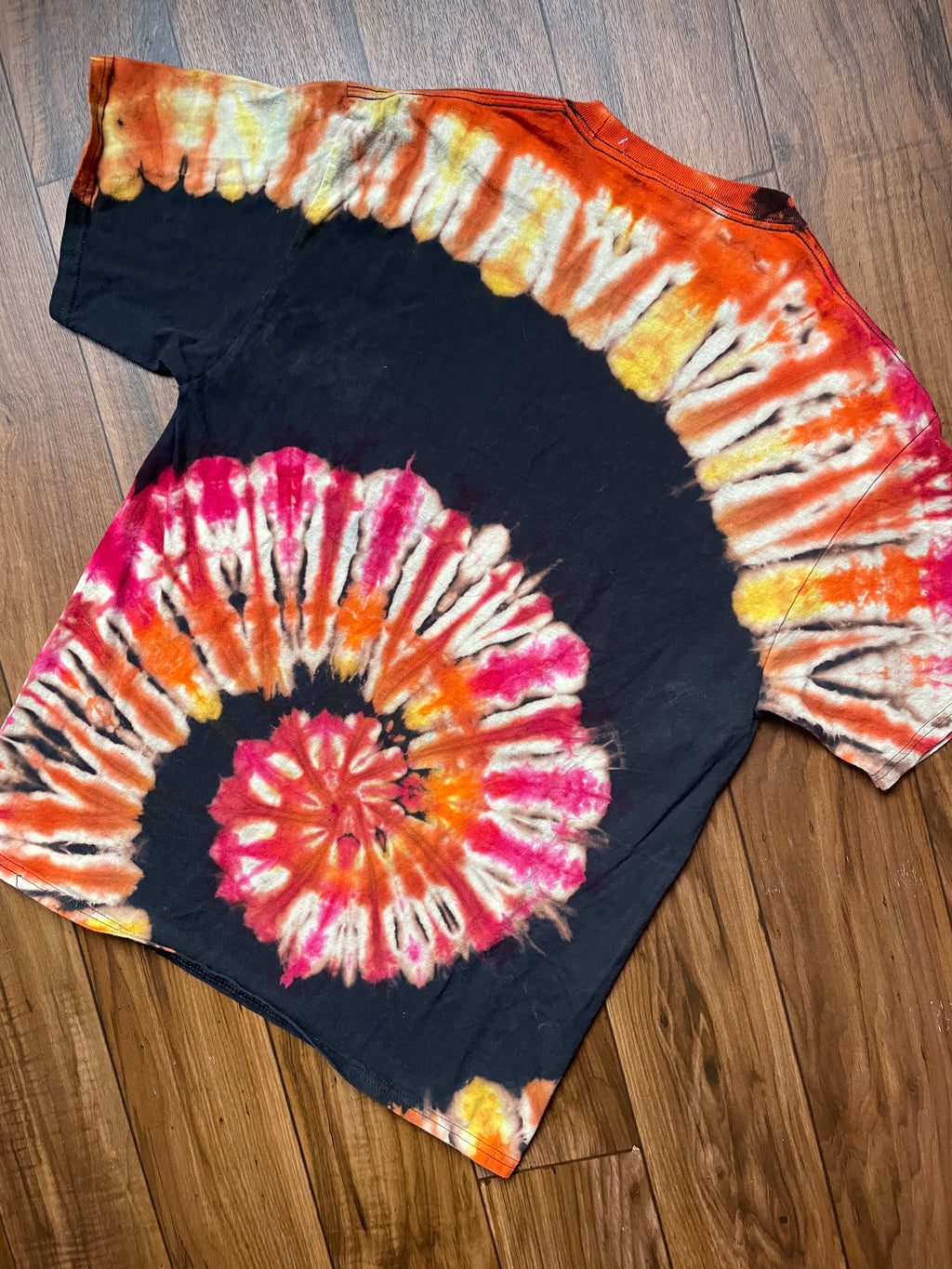 Men's Large Utah Jazz Reverse Tie Dye Short Sleeve T-Shirt