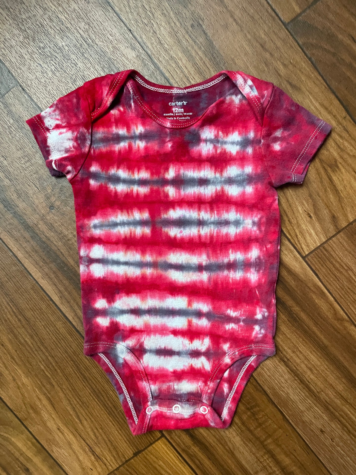 12 MO Red & Gray Tie Dye Short Sleeve Baby Onesie