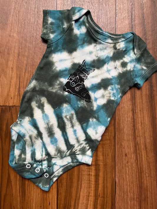 6 MO Teal & Turquoise Ski Boot Tie Dye Short Sleeve Baby Onesie