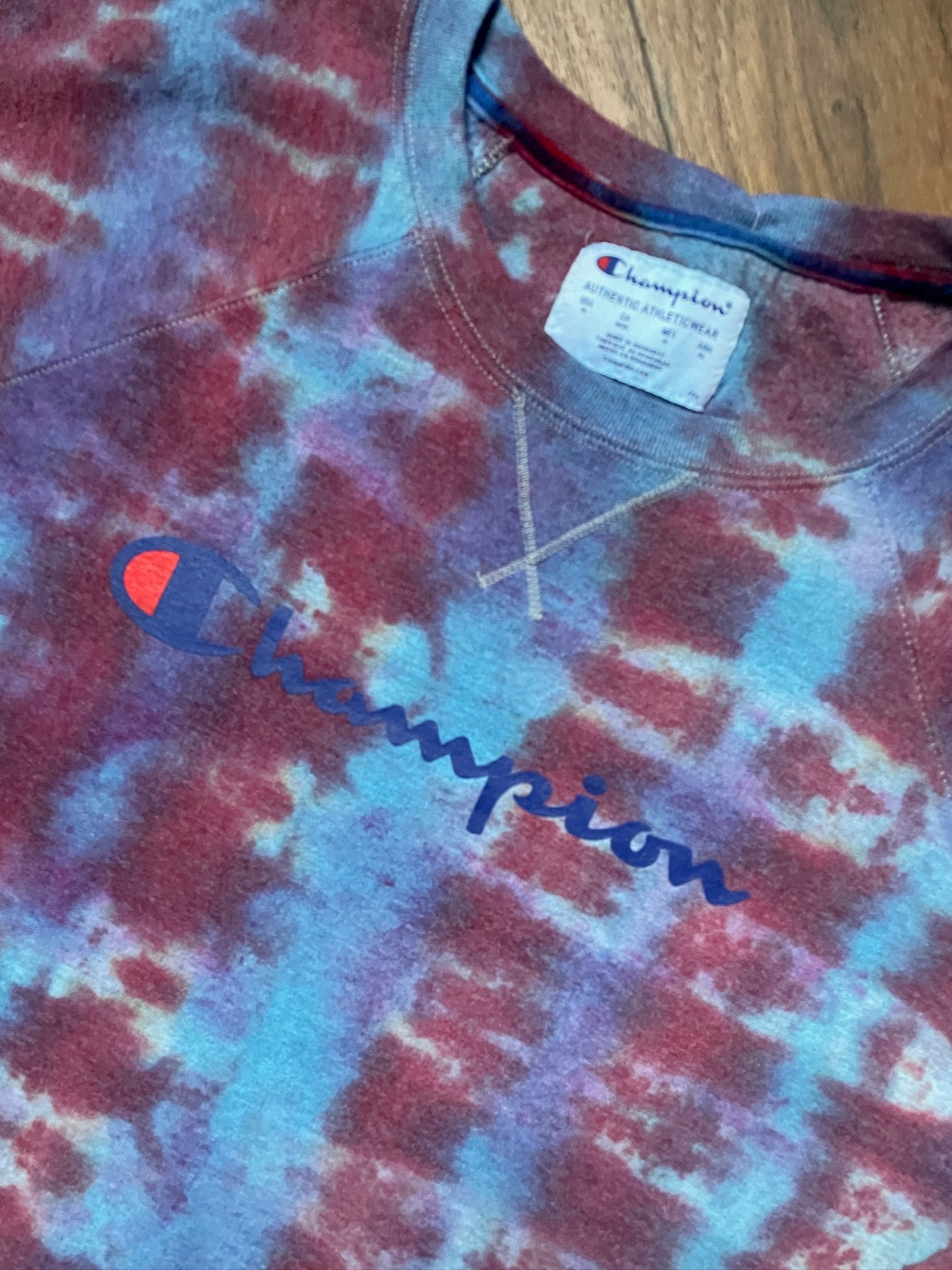 Unisex Medium Champion Red, Purple, and Blue Tie Dye Crewneck Sweatshirt