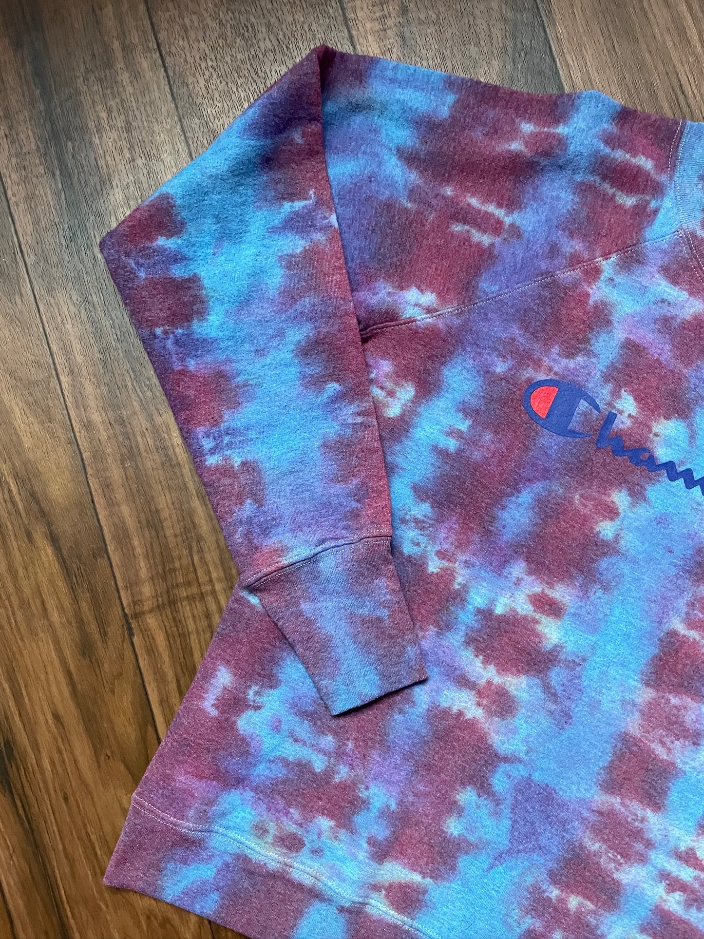 Unisex Medium Champion Red, Purple, and Blue Tie Dye Crewneck Sweatshirt